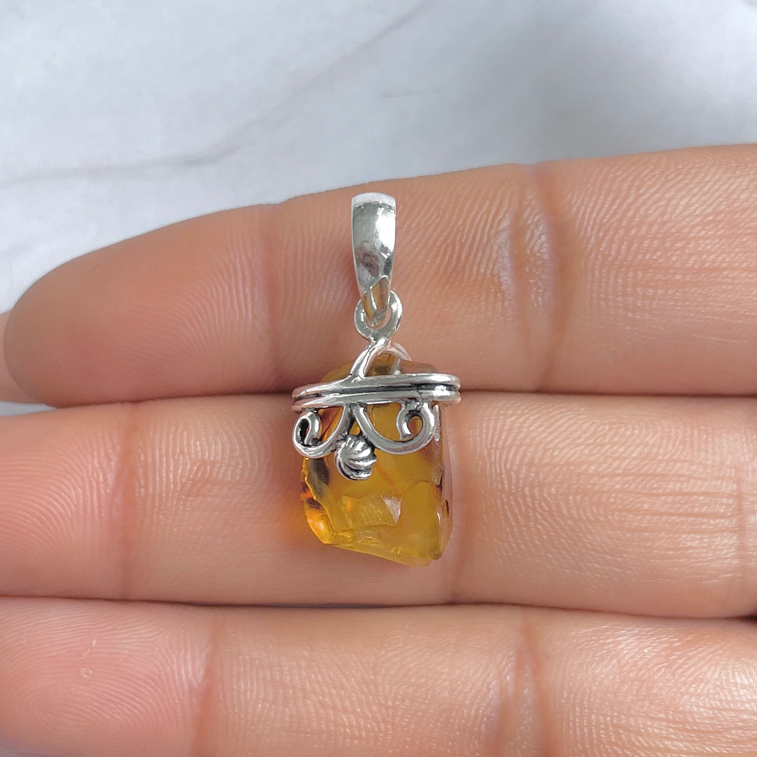 Amber Pendant-(AMB-P-75.)