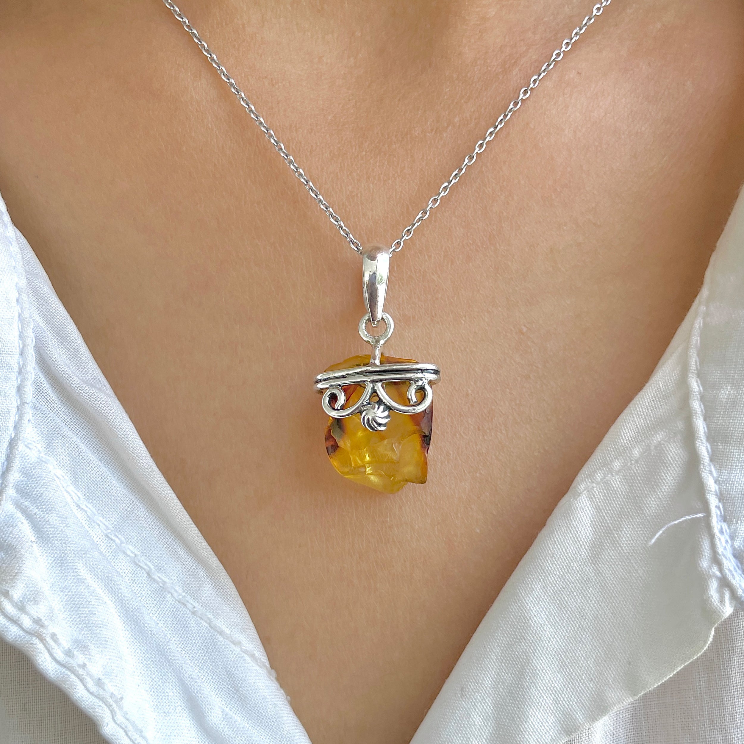 Amber Pendant-(AMB-P-75.)