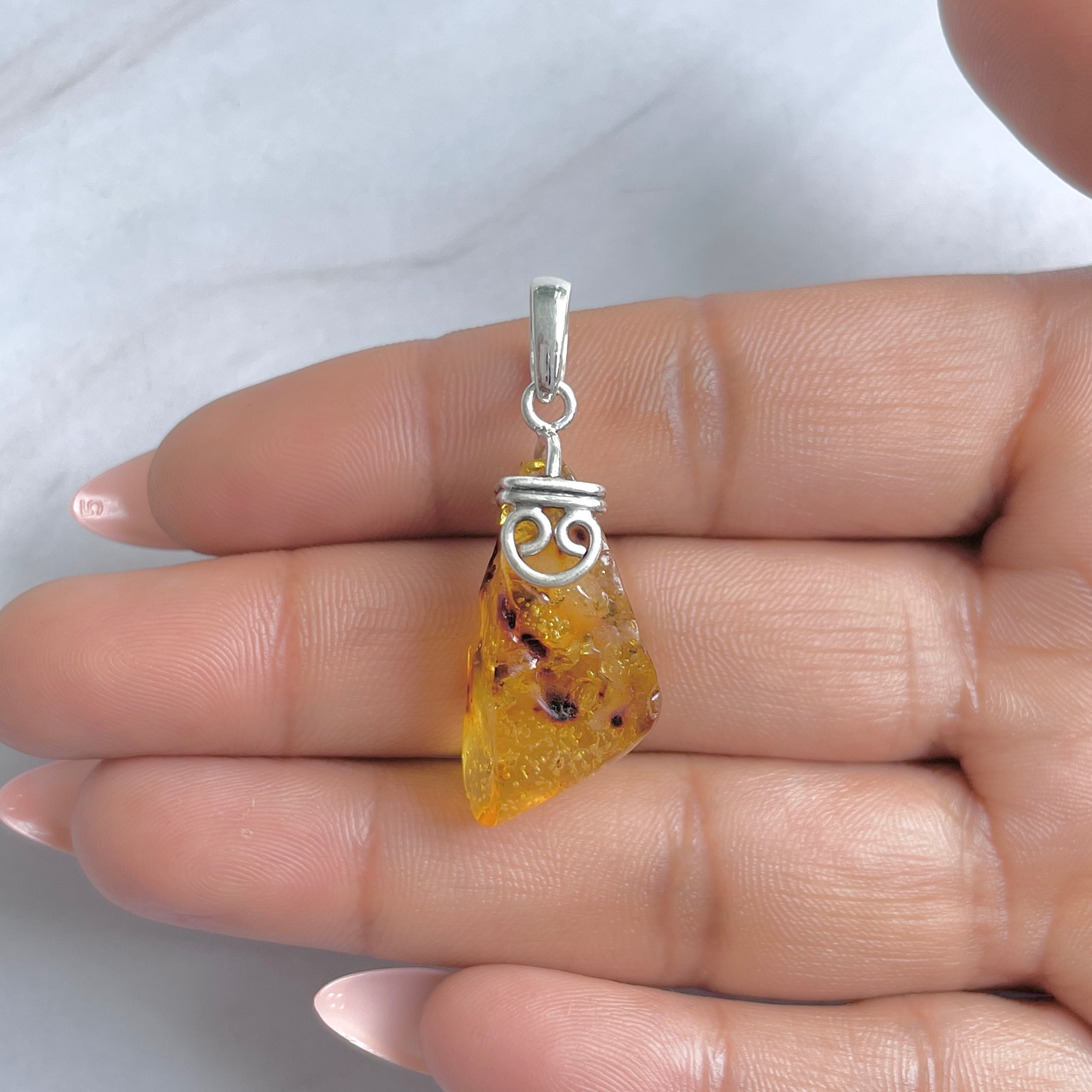 Amber Pendant-(AMB-P-77.)