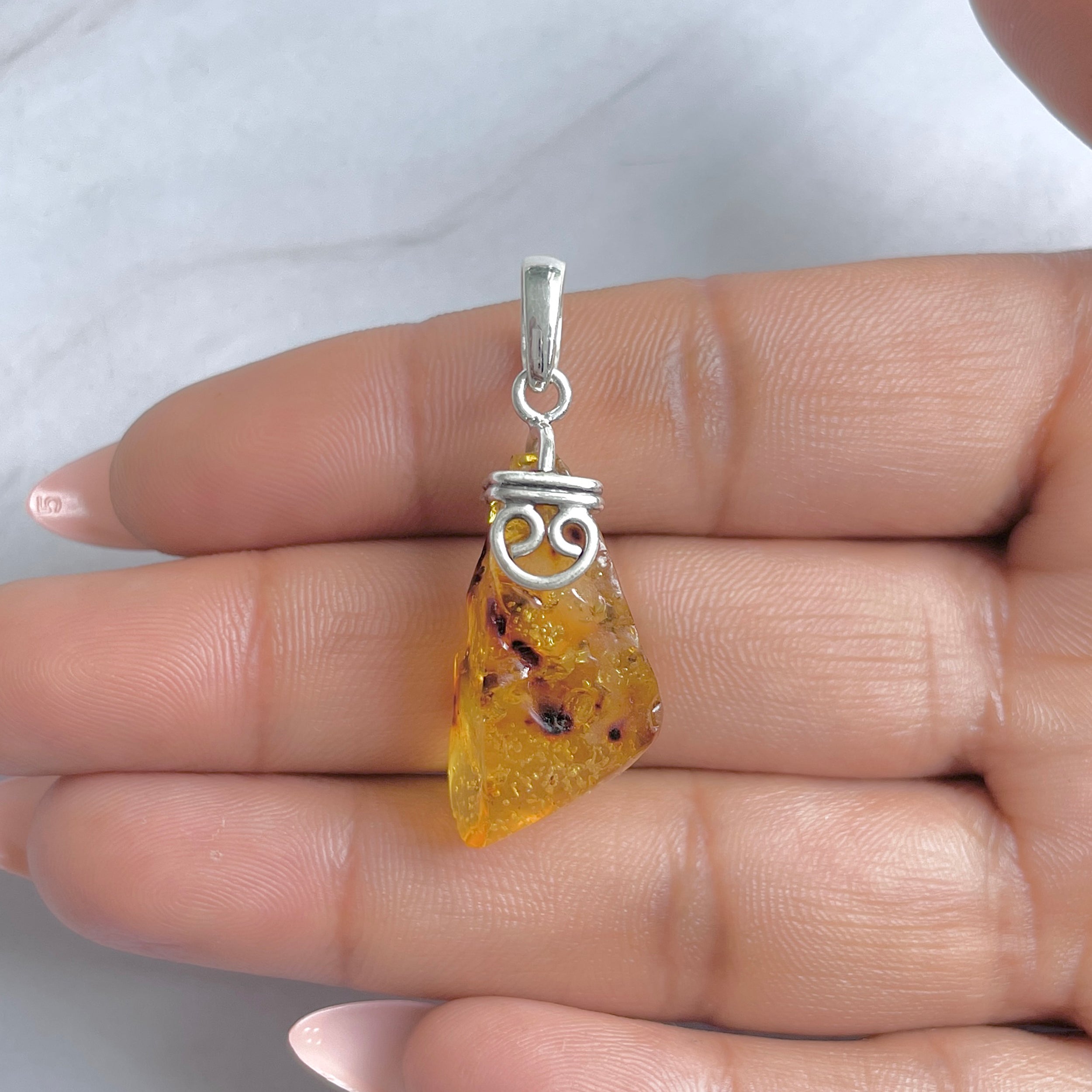 Amber Pendant-(AMB-P-77.)