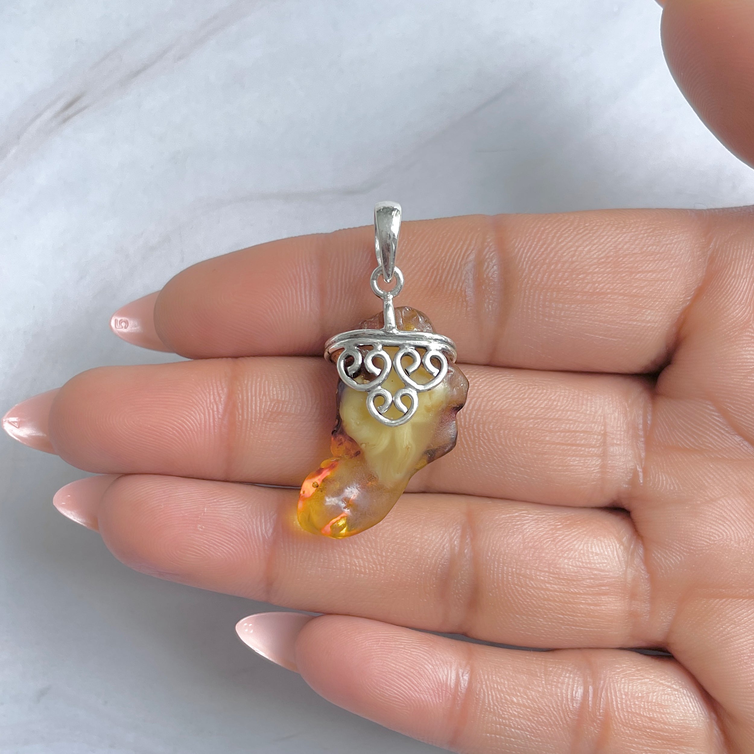 Amber Pendant-(AMB-P-78.)