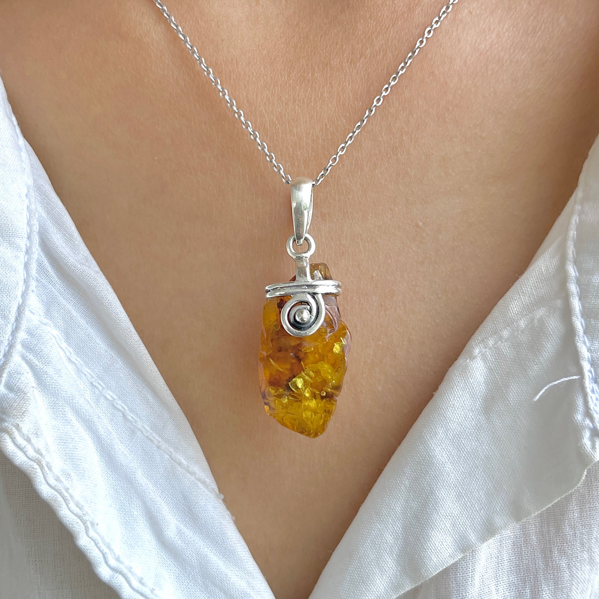 Amber Pendant-(AMB-P-79.)