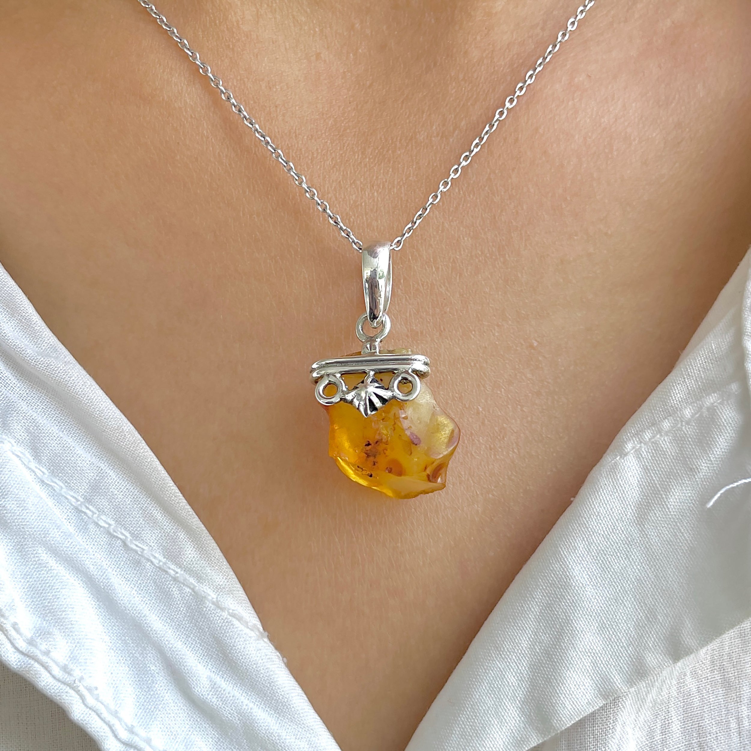Amber Pendant-(AMB-P-81.)