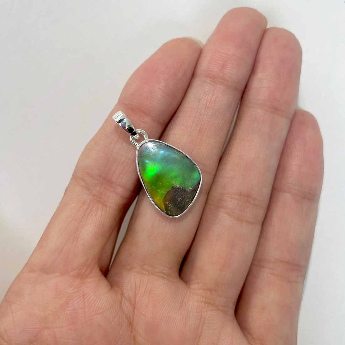 Ammolite Pendants-(AML-P-111.)