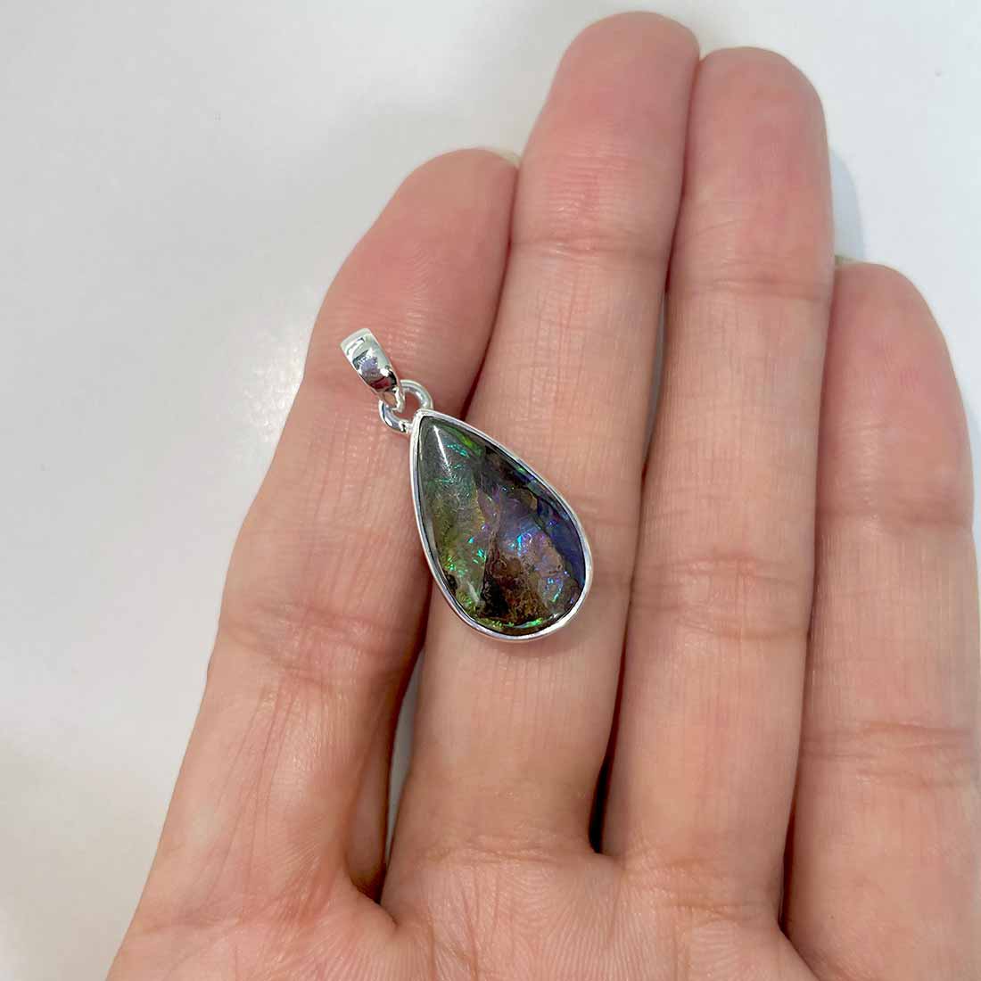 Ammolite Pendants-(AML-P-117.)