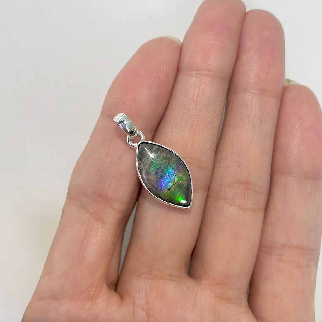 Ammolite Pendants-(AML-P-139.)