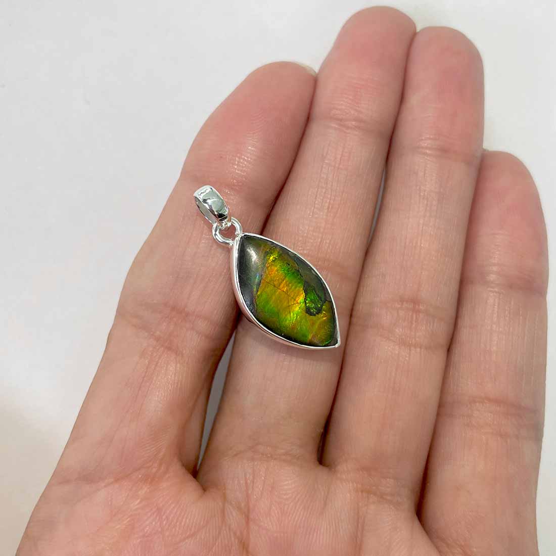 Ammolite Pendants-(AML-P-150.)