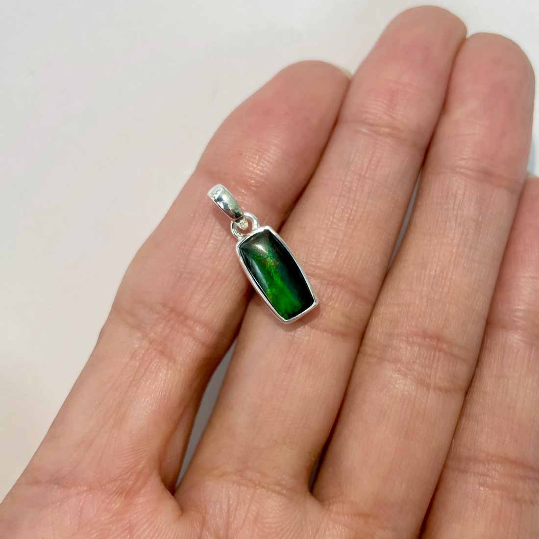 Ammolite Pendants-(AML-P-170.)