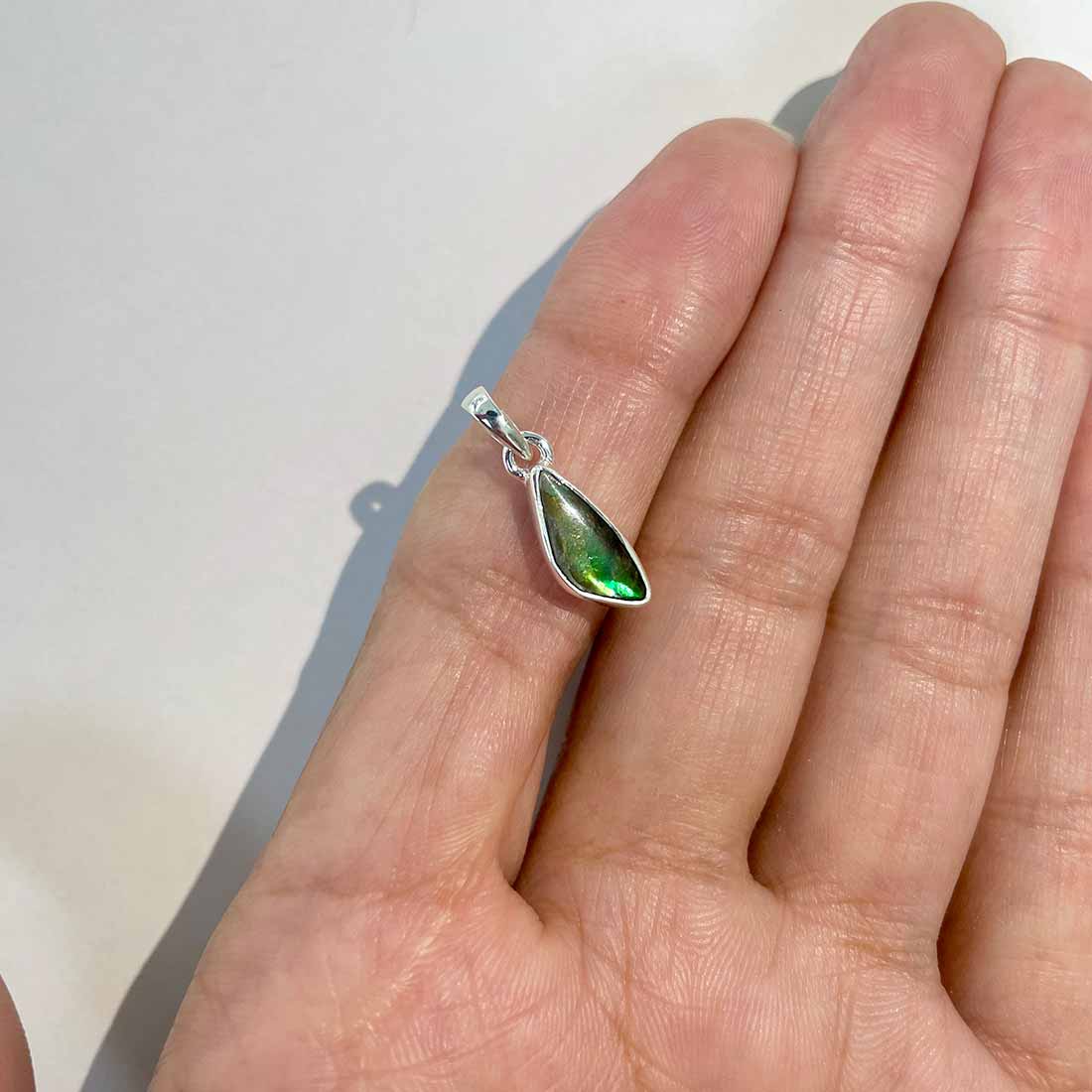 Ammolite Pendants-(AML-P-177.)