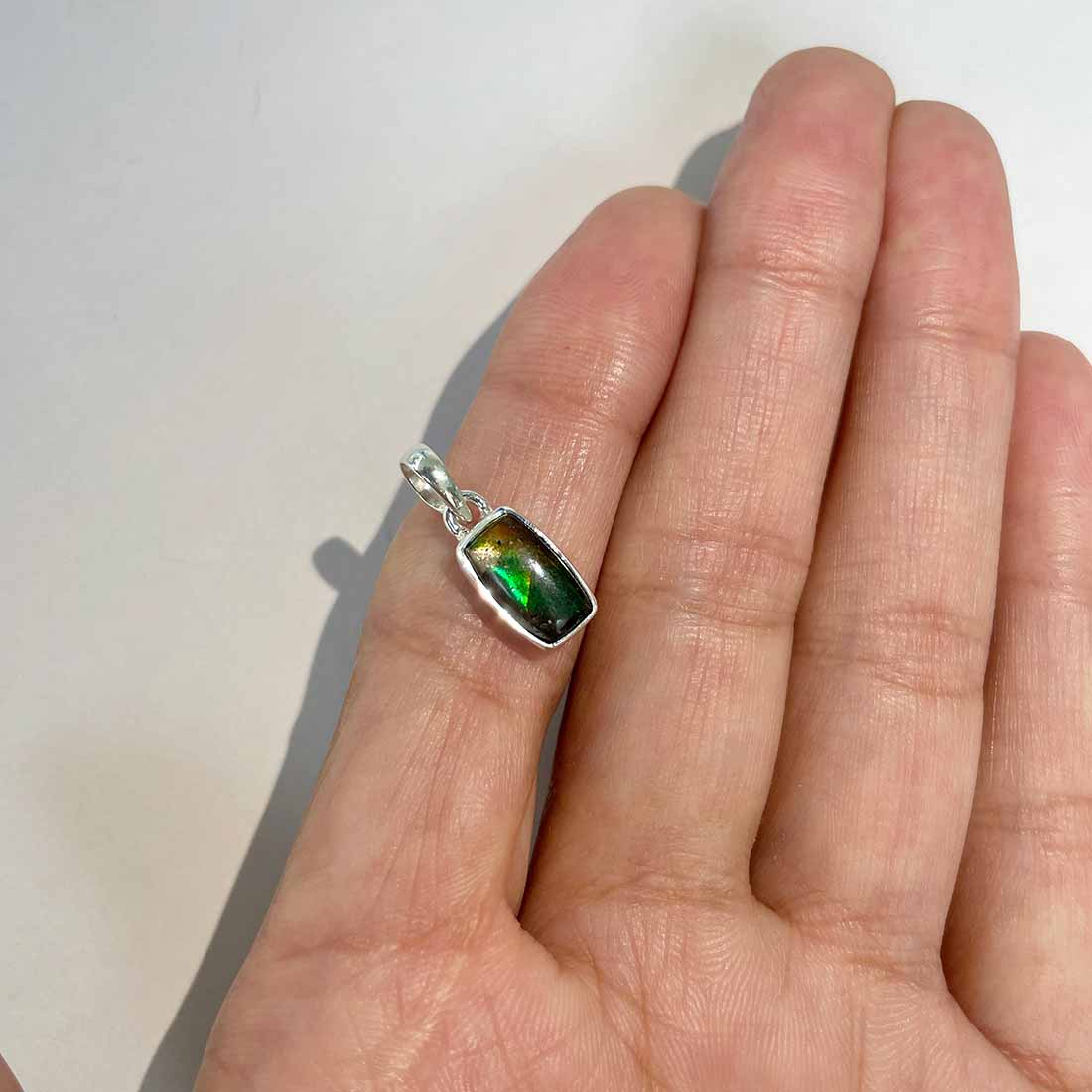 Ammolite Pendants-(AML-P-180.)