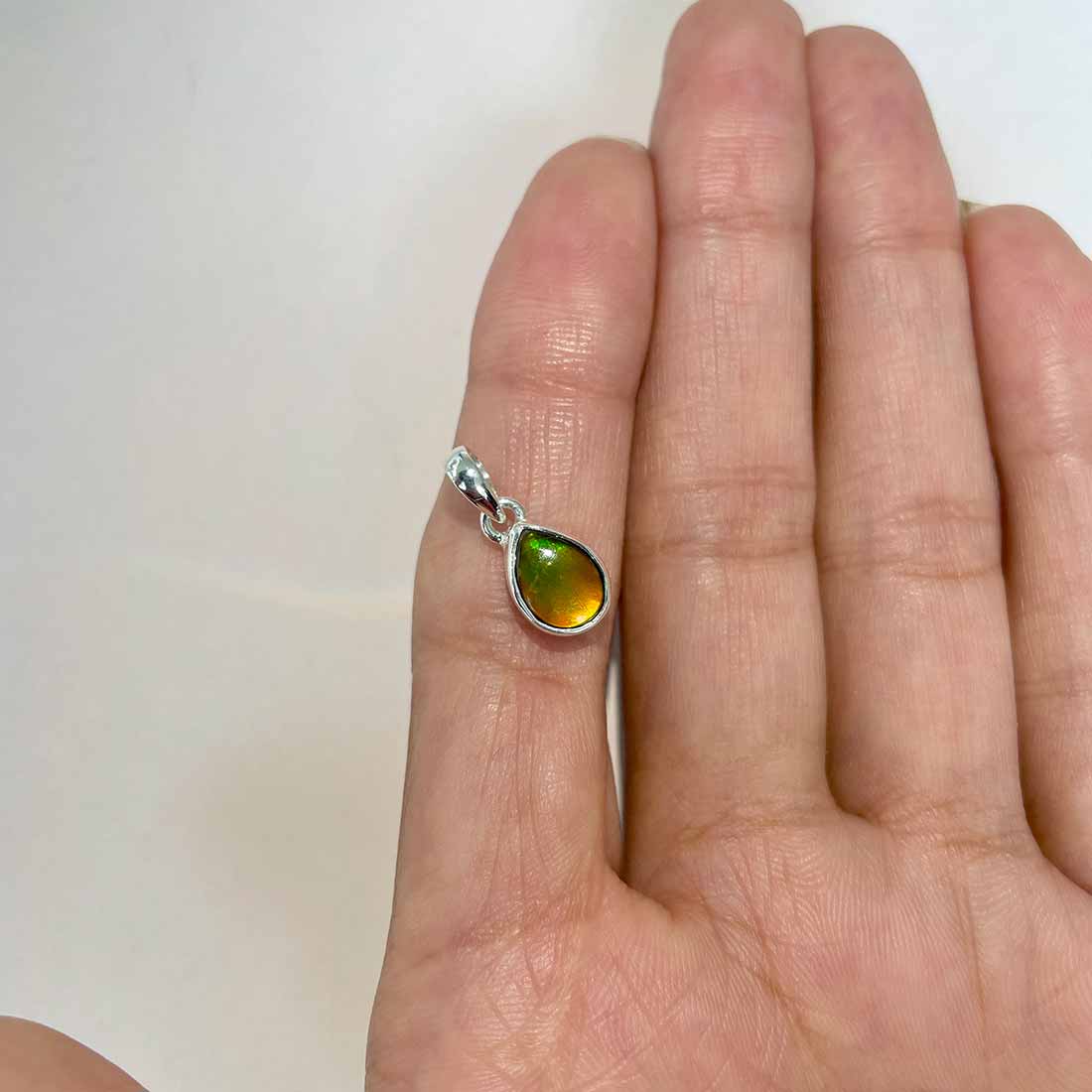 Ammolite Pendants-(AML-P-182.)