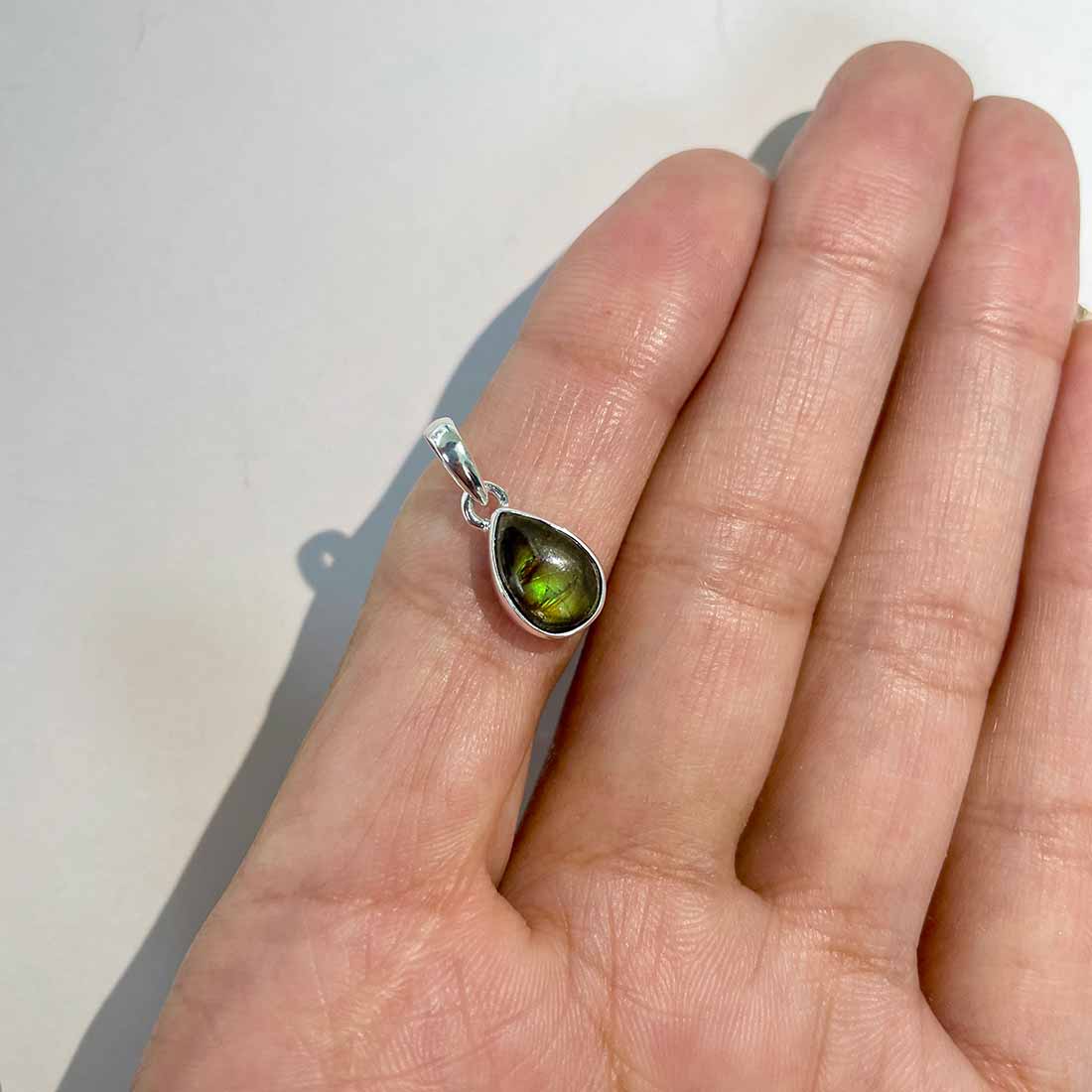 Ammolite Pendants-(AML-P-184.)