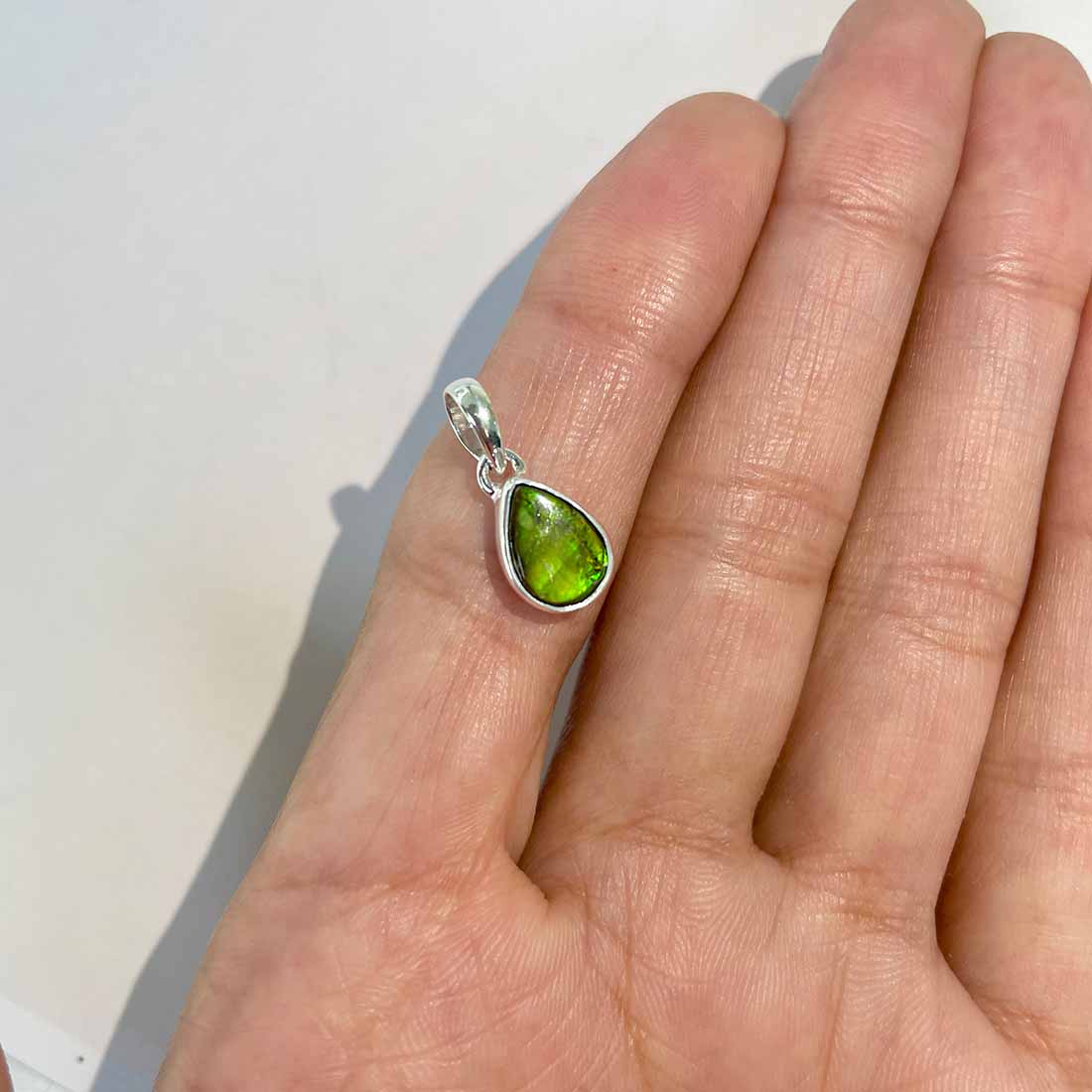 Ammolite Pendants-(AML-P-185.)