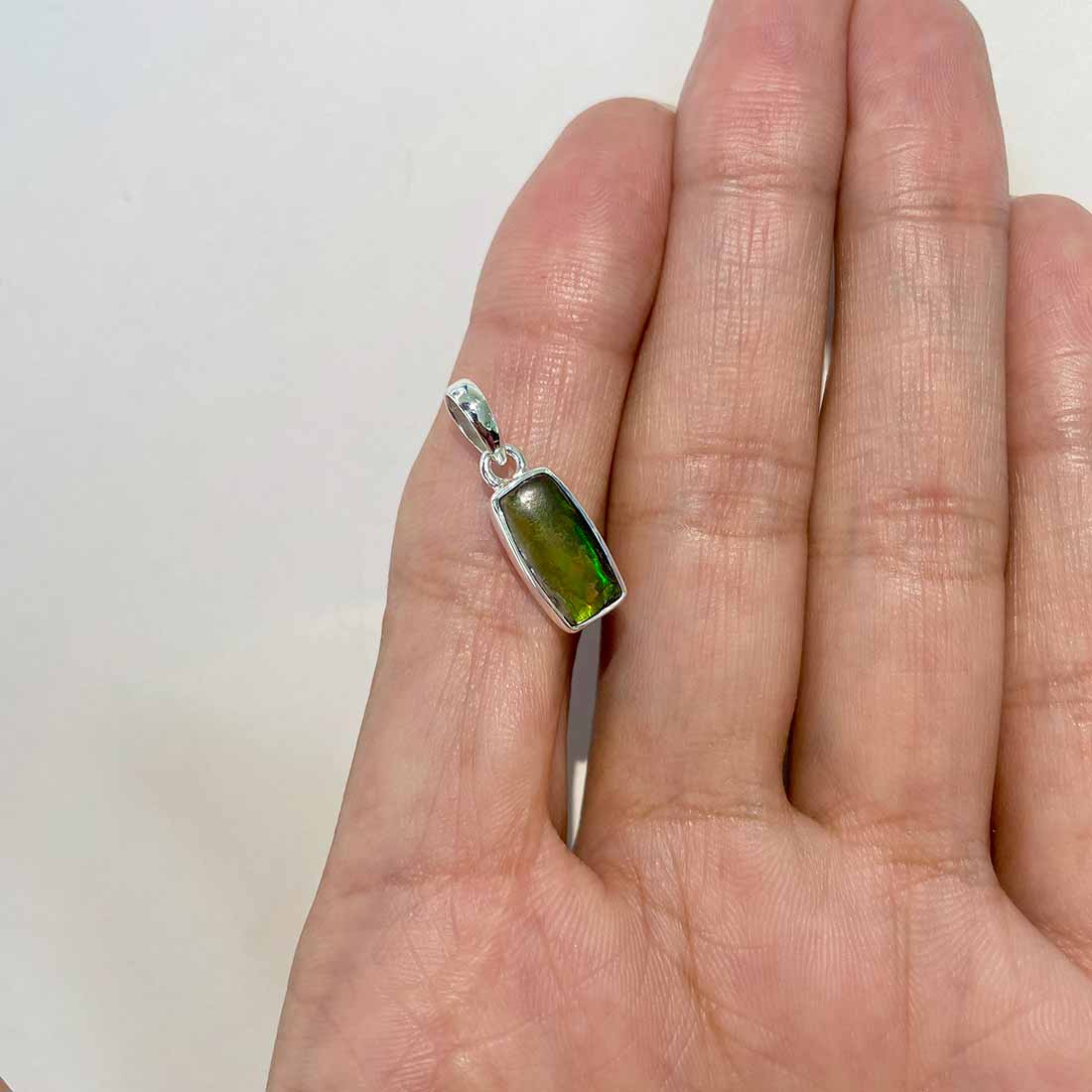 Ammolite Pendants-(AML-P-191.)