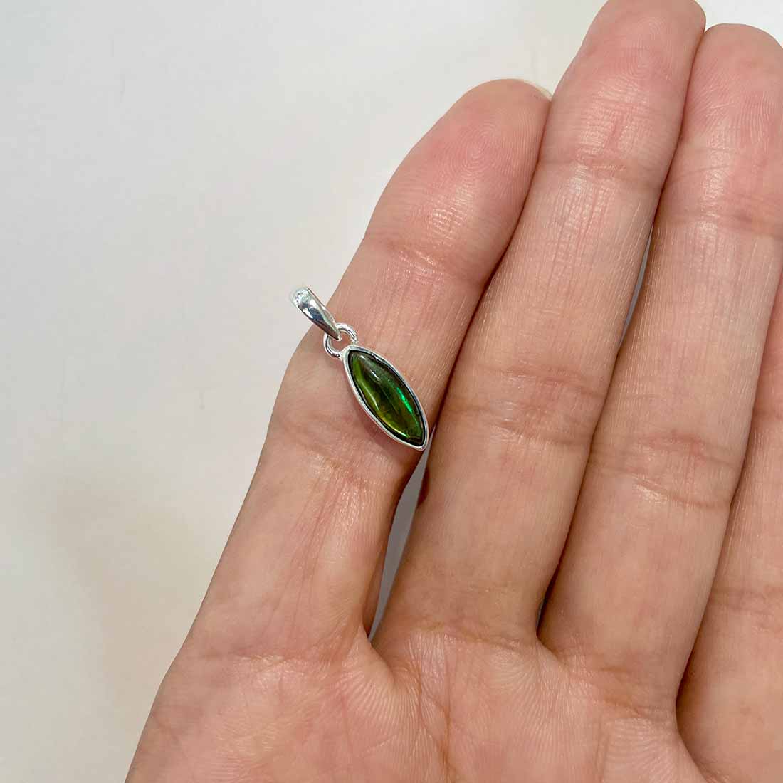 Ammolite Pendants-(AML-P-193.)