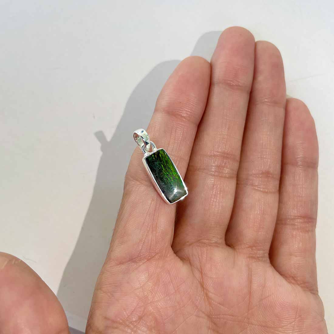 Ammolite Pendants-(AML-P-235.)