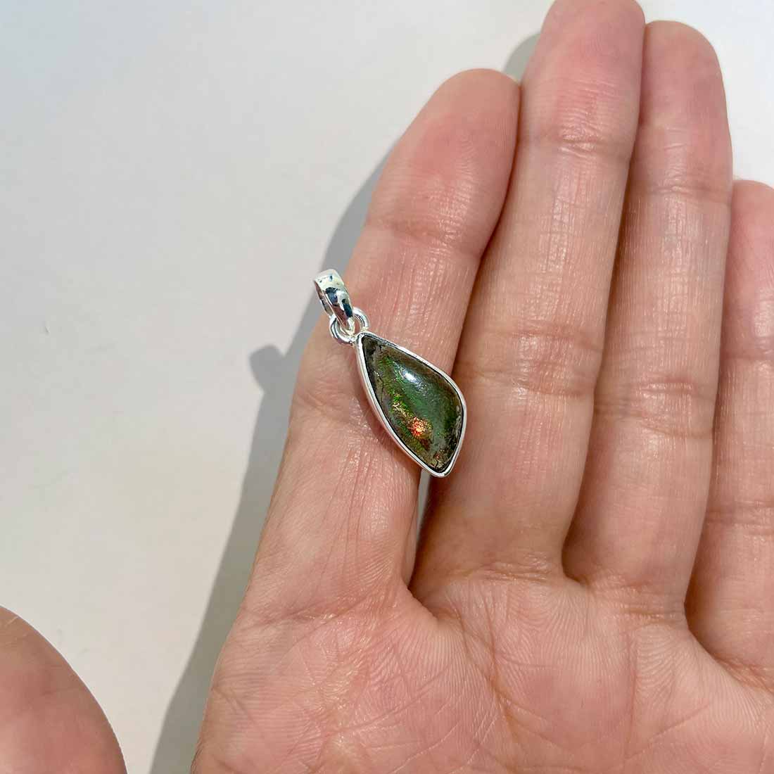 Ammolite Pendants-(AML-P-239.)