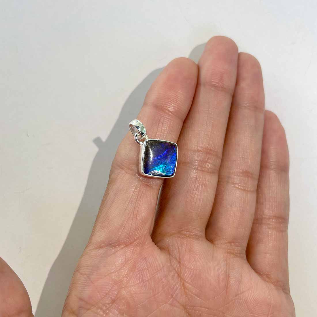 Ammolite Pendants-(AML-P-240.)