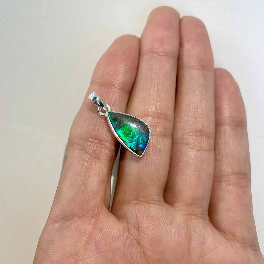 Ammolite Pendants-(AML-P-258.)