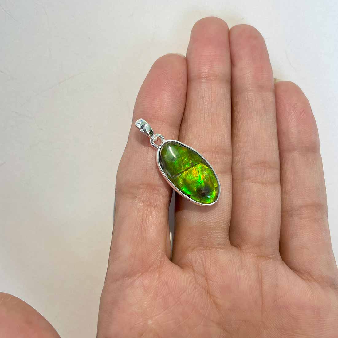 Ammolite Pendants-(AML-P-275.)