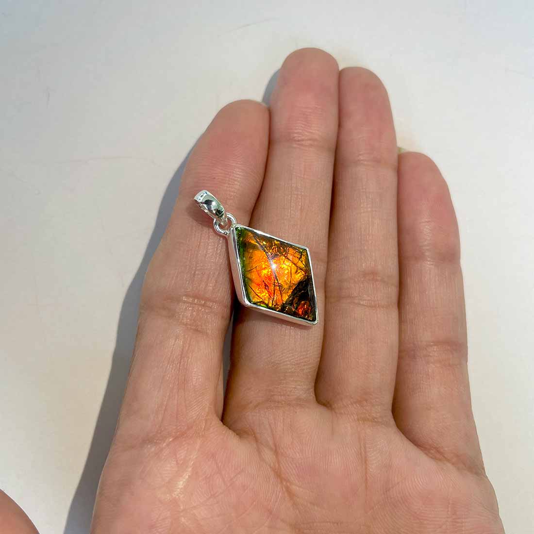 Ammolite Pendants-(AML-P-283.)