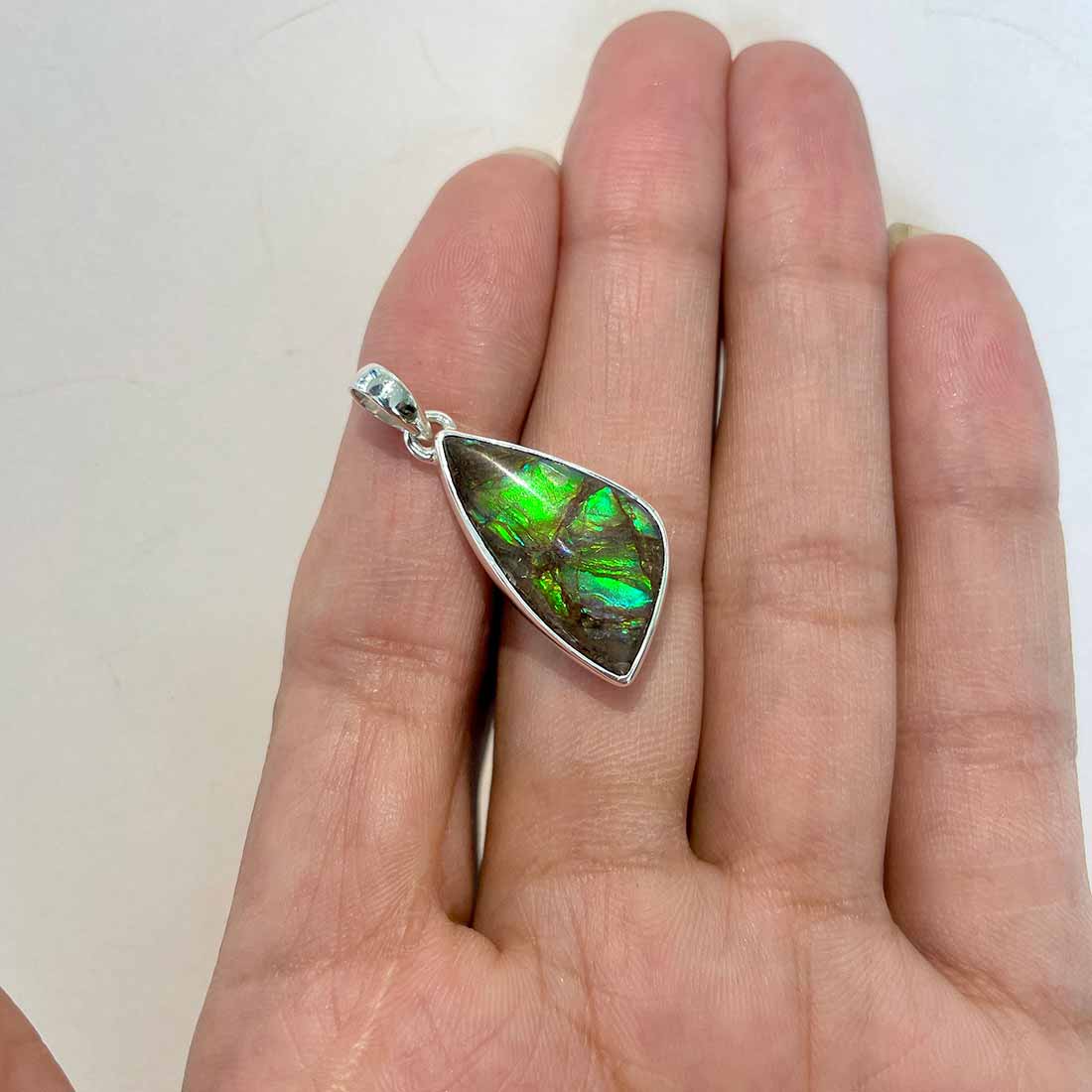 Ammolite Pendants-(AML-P-286.)