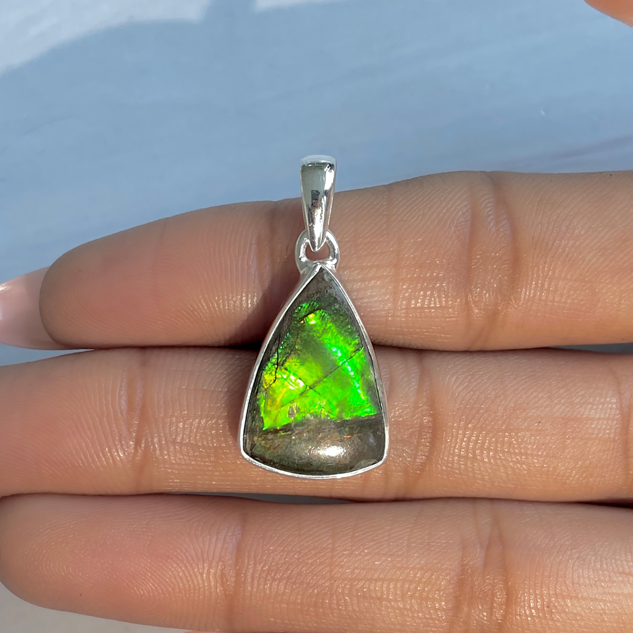 Ammolite Pendant-(AML-P-296.)