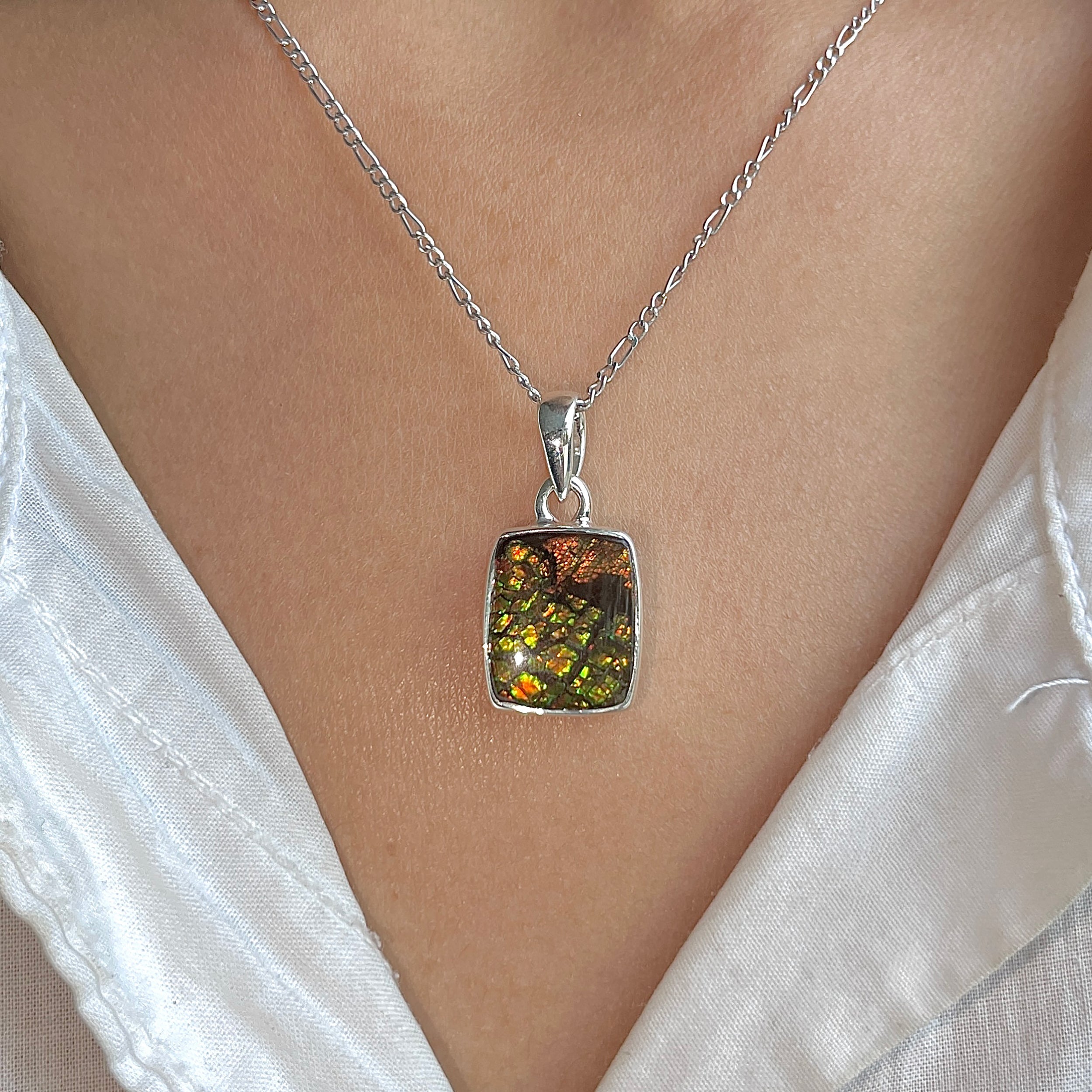 Ammolite Pendant-(AML-P-297.)