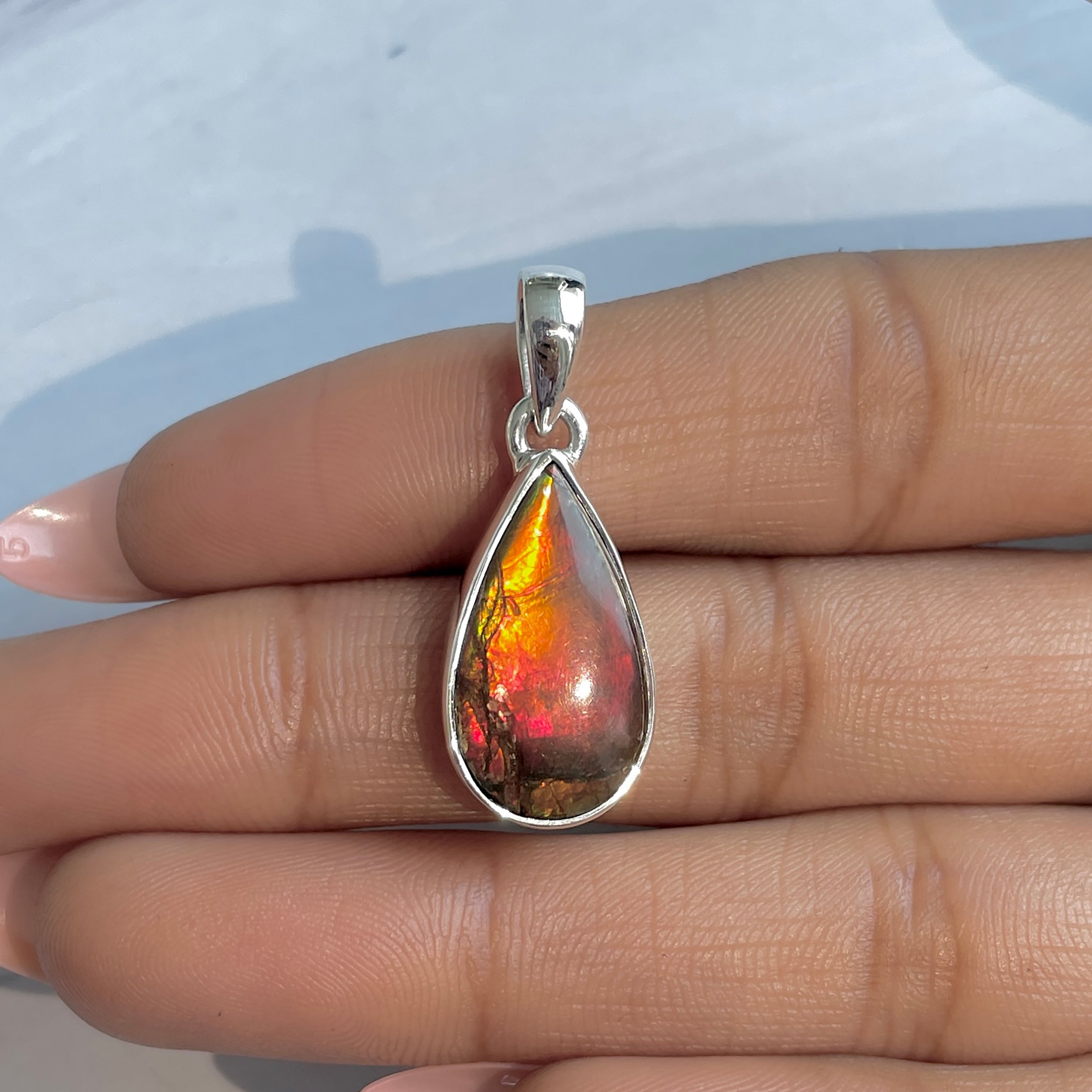 Ammolite Pendant-(AML-P-298.)
