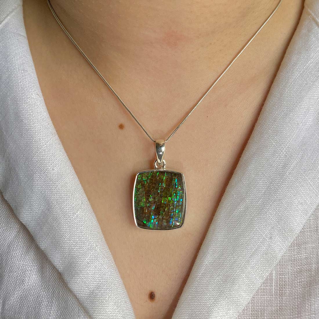 Ammolite Pendant-(AML-P-31.)