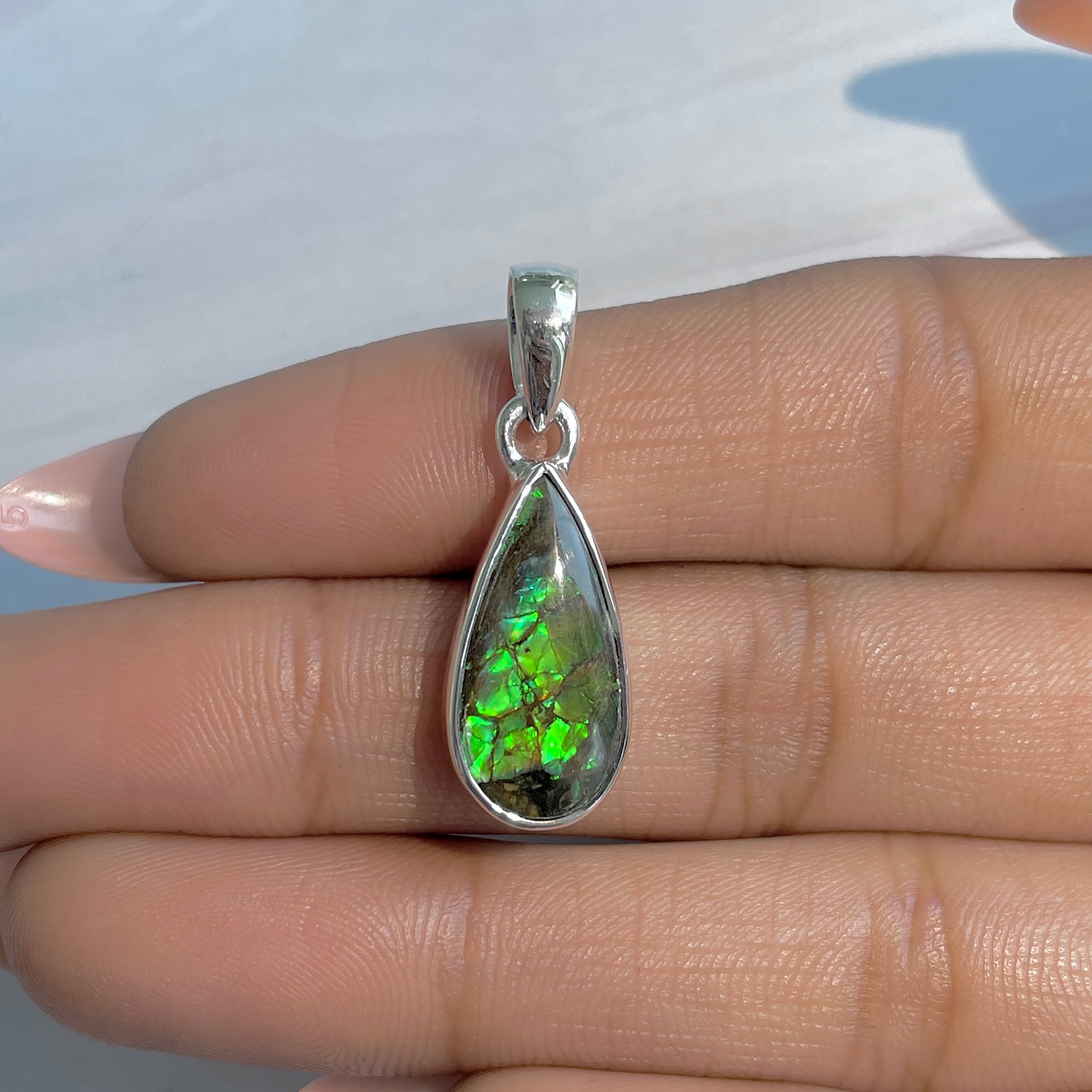 Ammolite Pendant-(AML-P-310.)