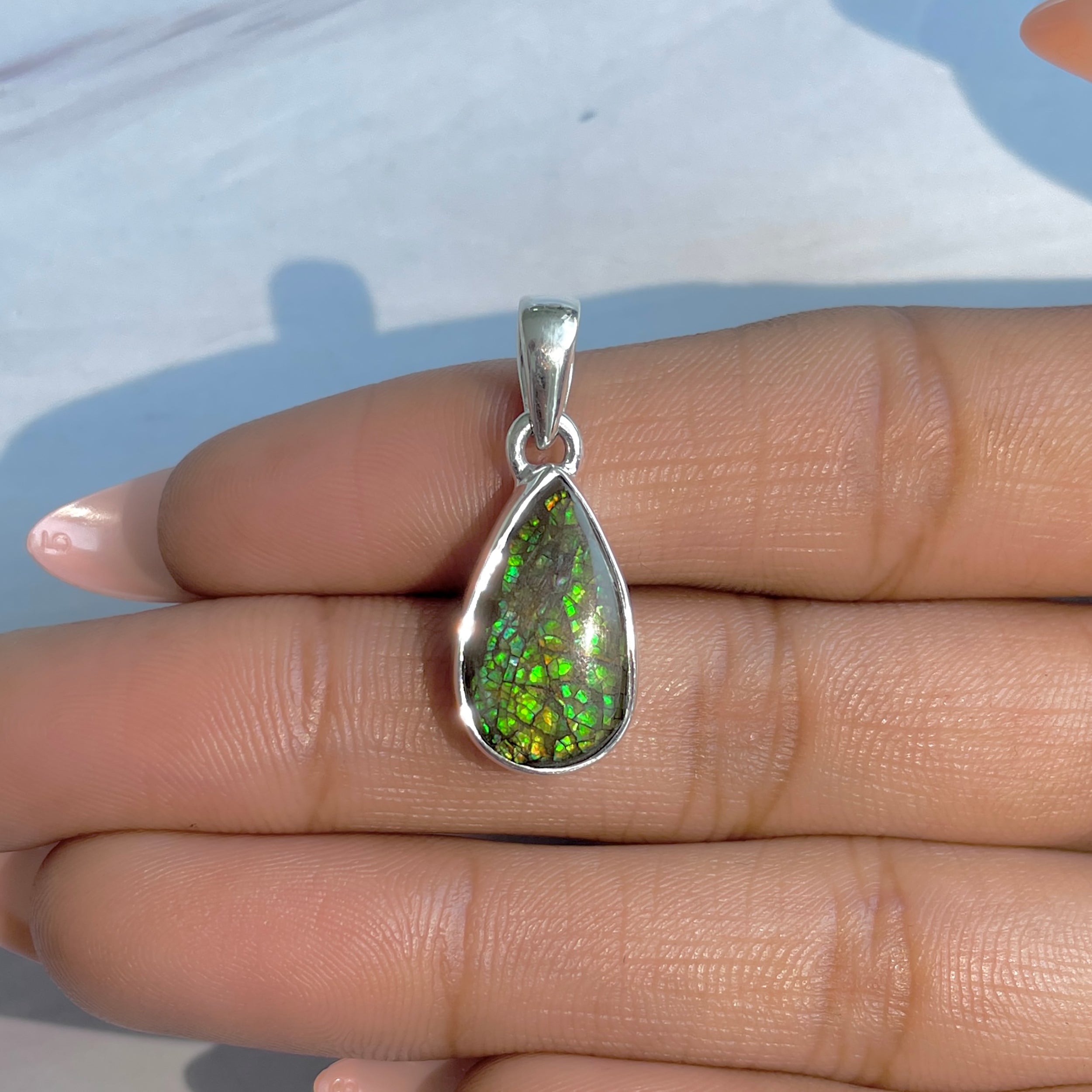 Ammolite Pendant-(AML-P-312.)