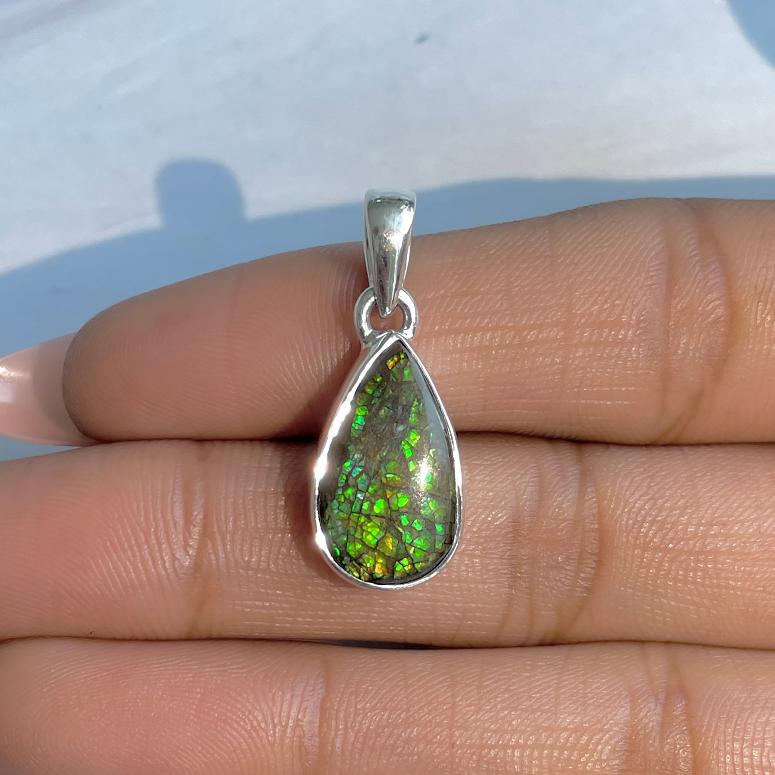 Ammolite Pendant-(AML-P-312.)
