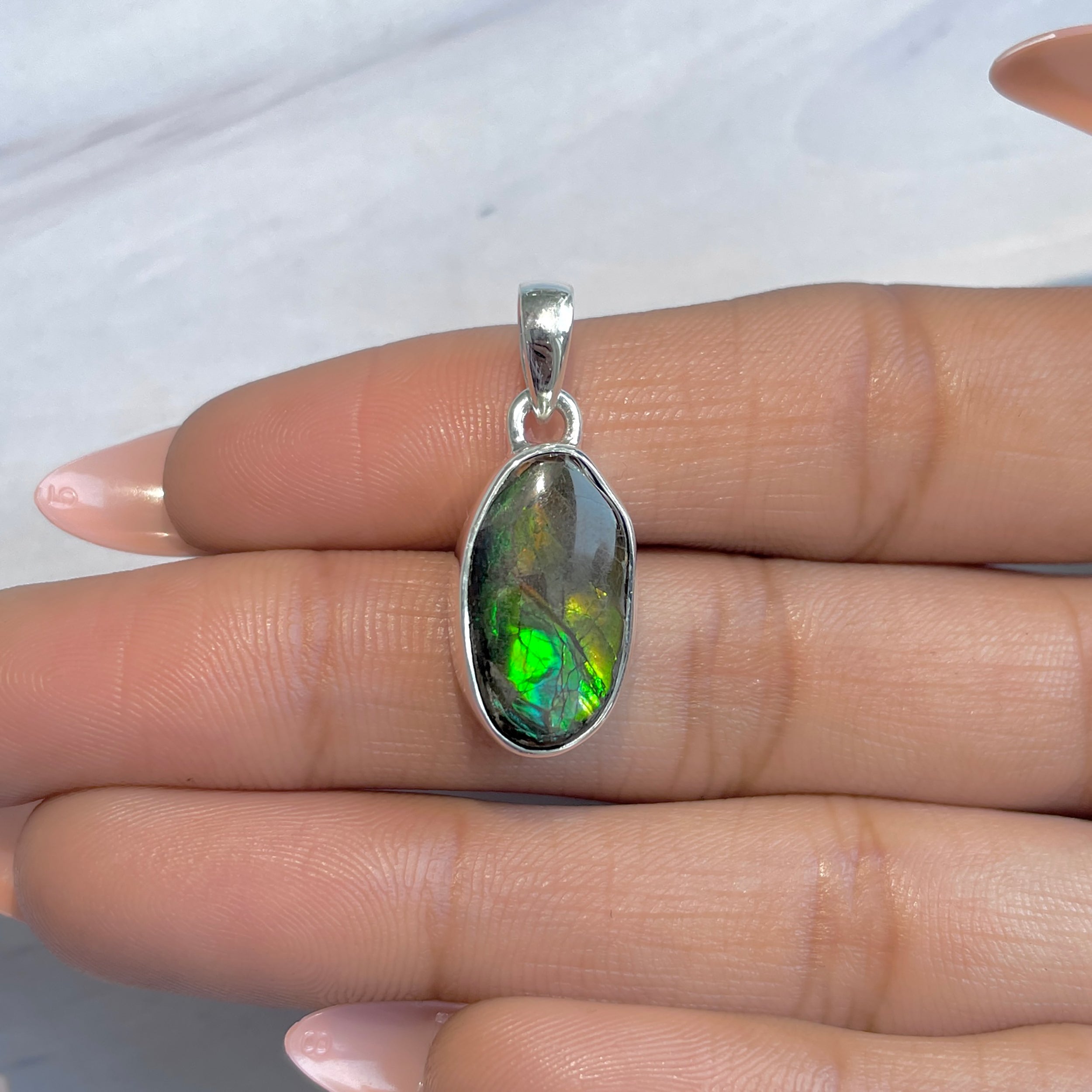 Ammolite Pendant-(AML-P-313.)