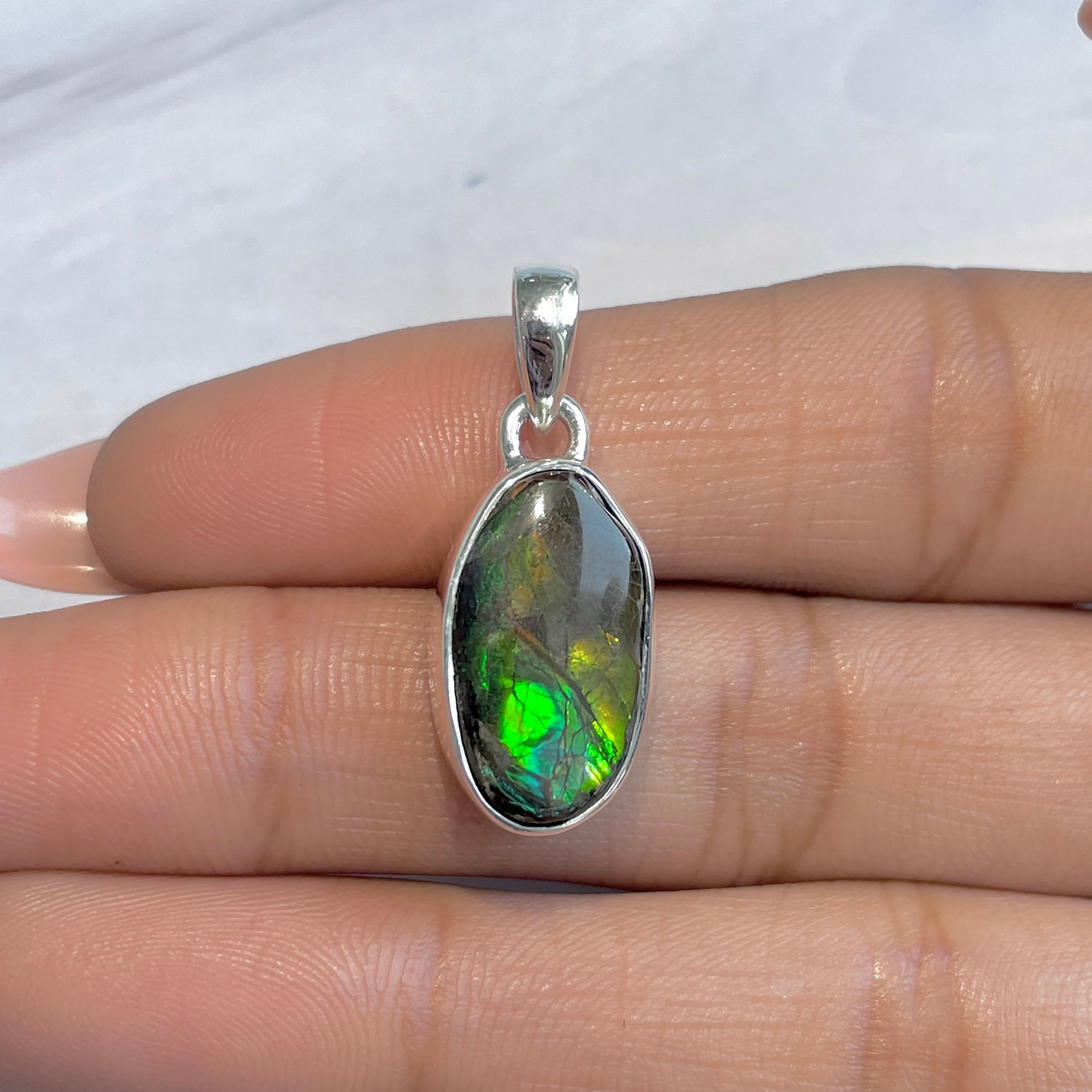 Ammolite Pendant-(AML-P-313.)