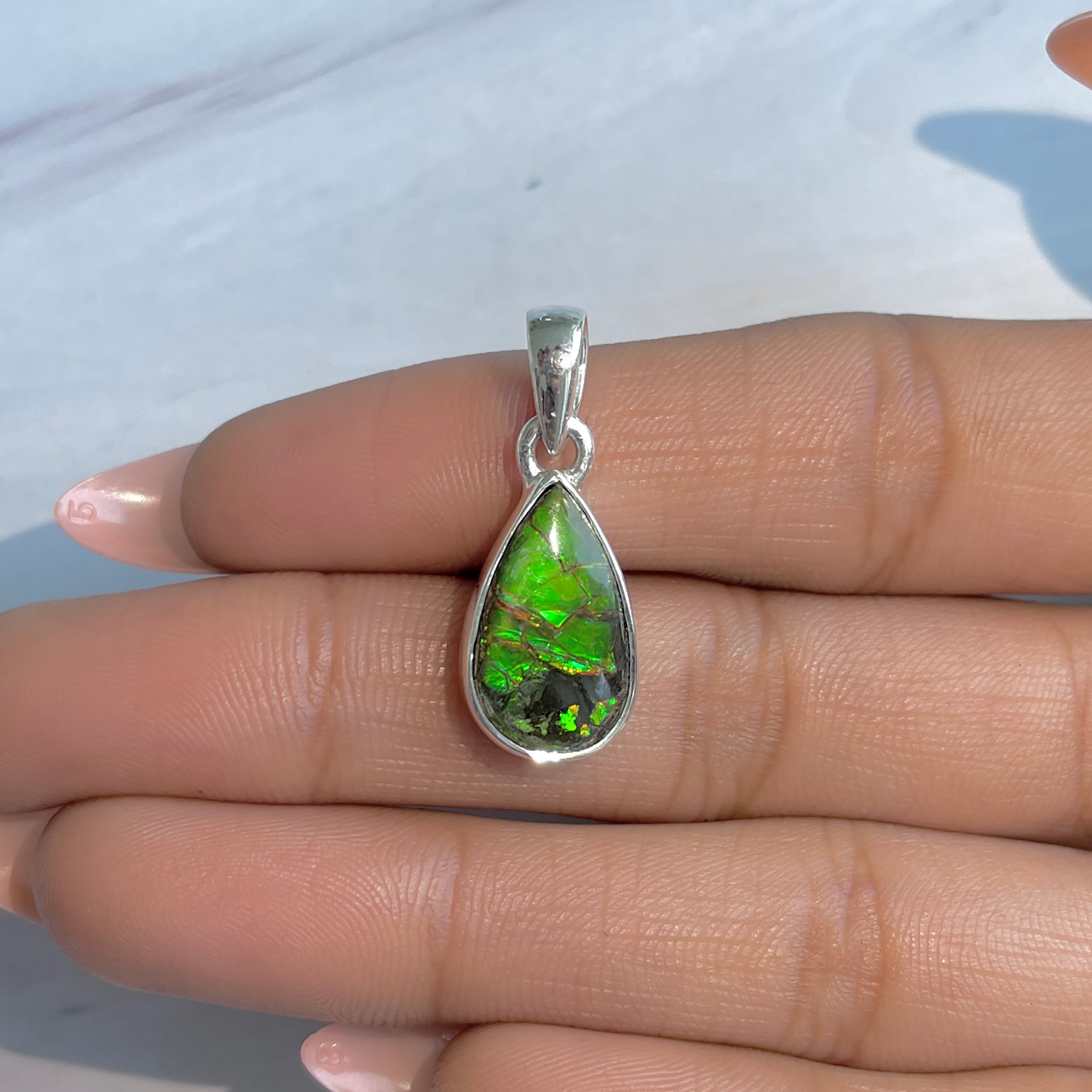 Ammolite Pendant-(AML-P-314.)