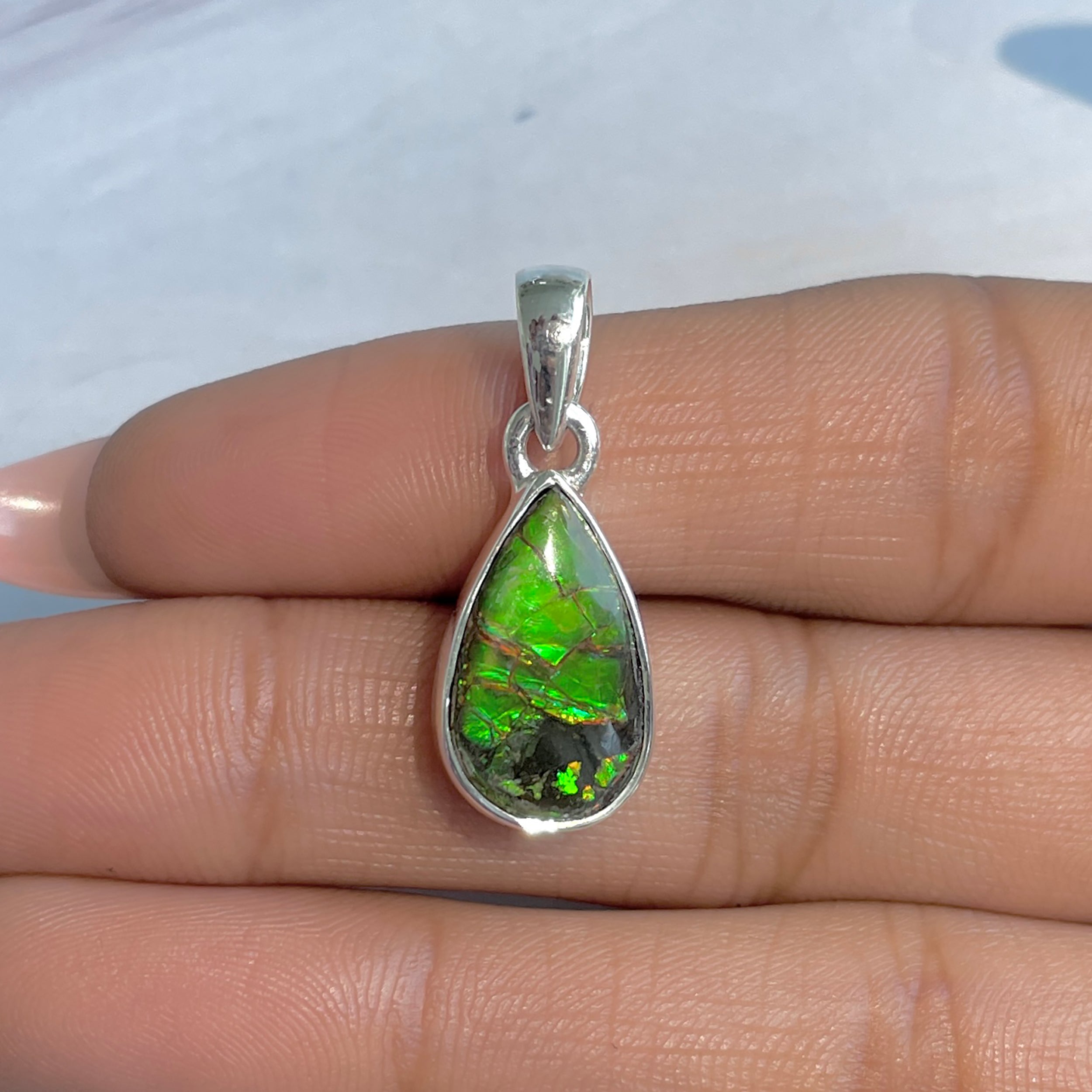 Ammolite Pendant-(AML-P-314.)