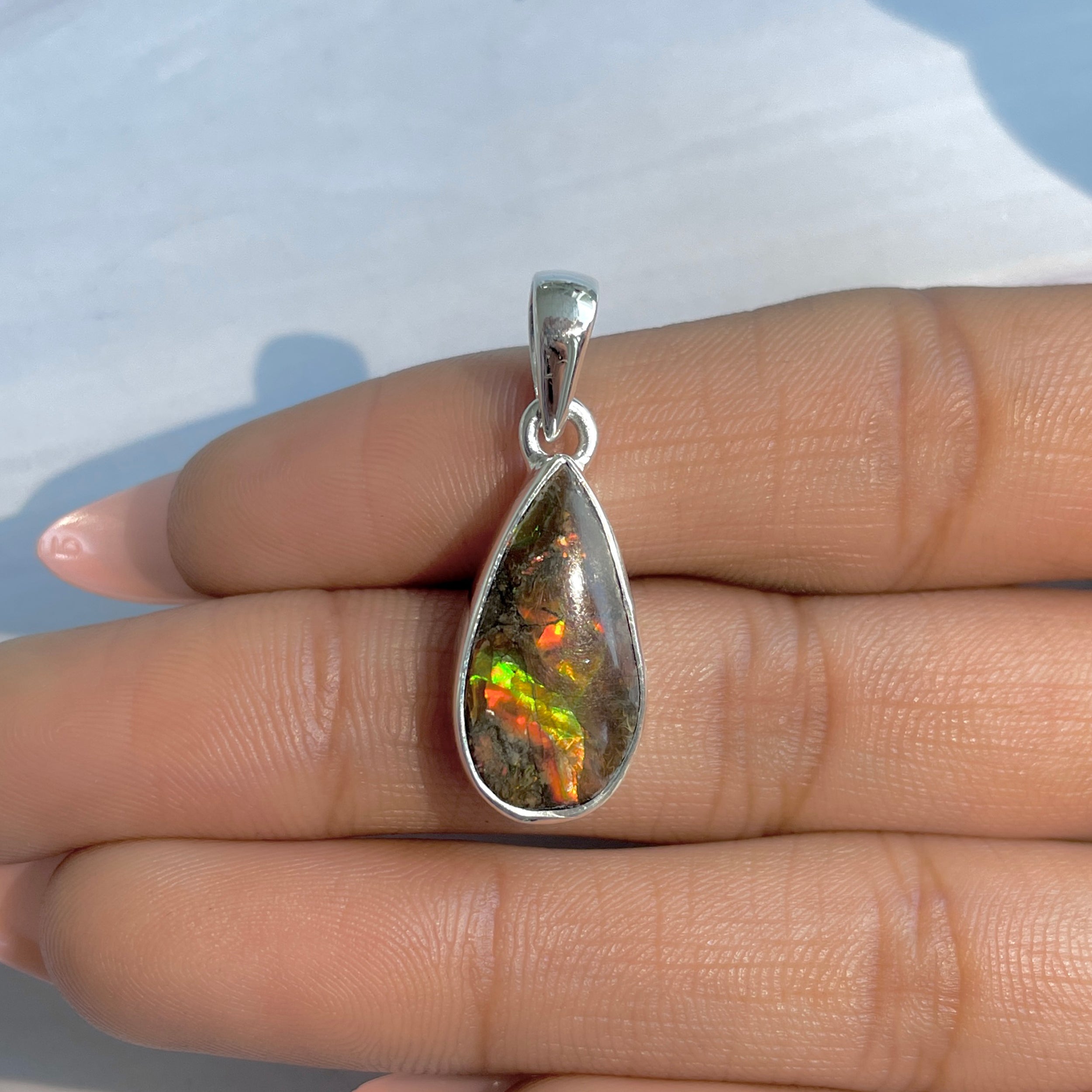 Ammolite Pendant-(AML-P-317.)