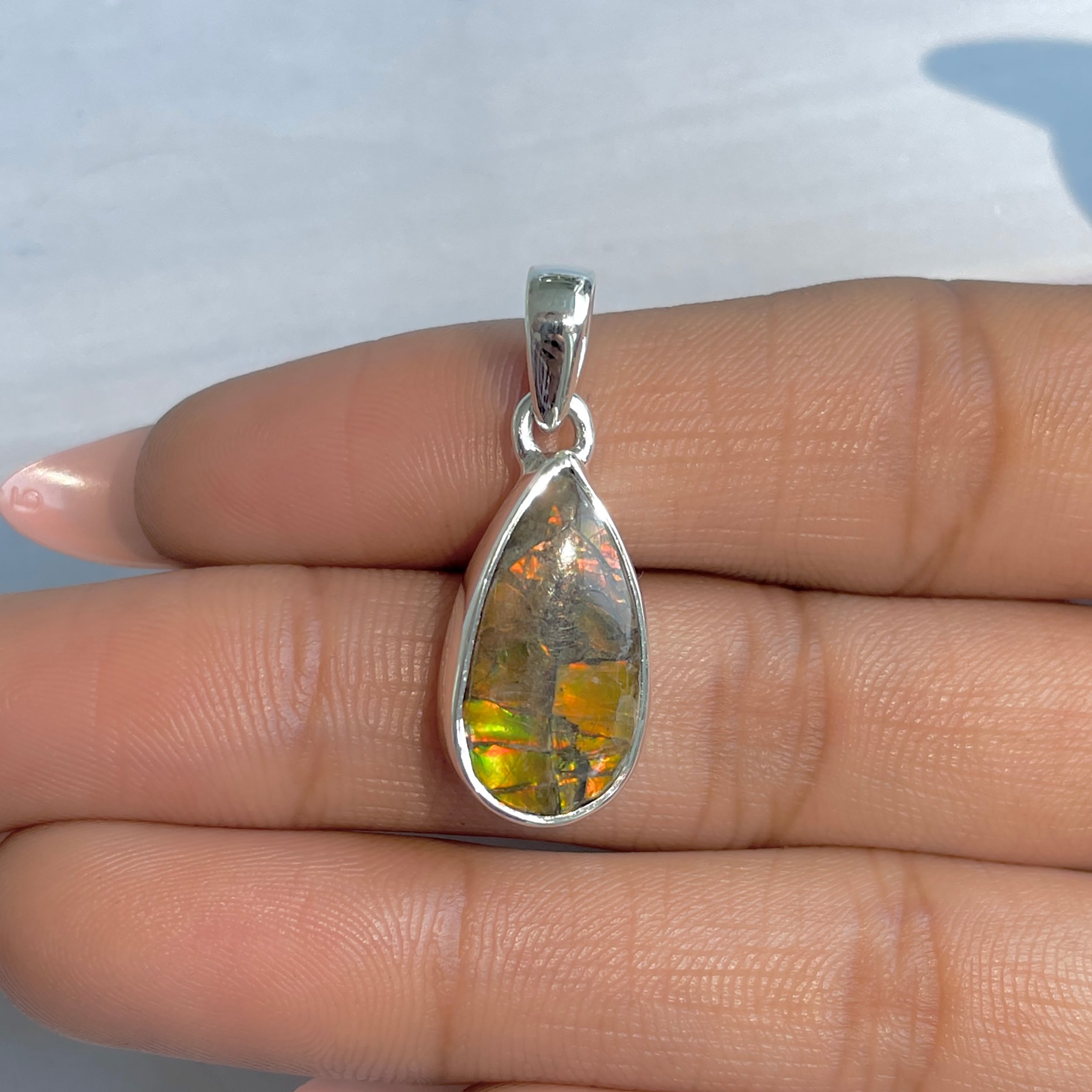 Ammolite Pendant-(AML-P-318.)
