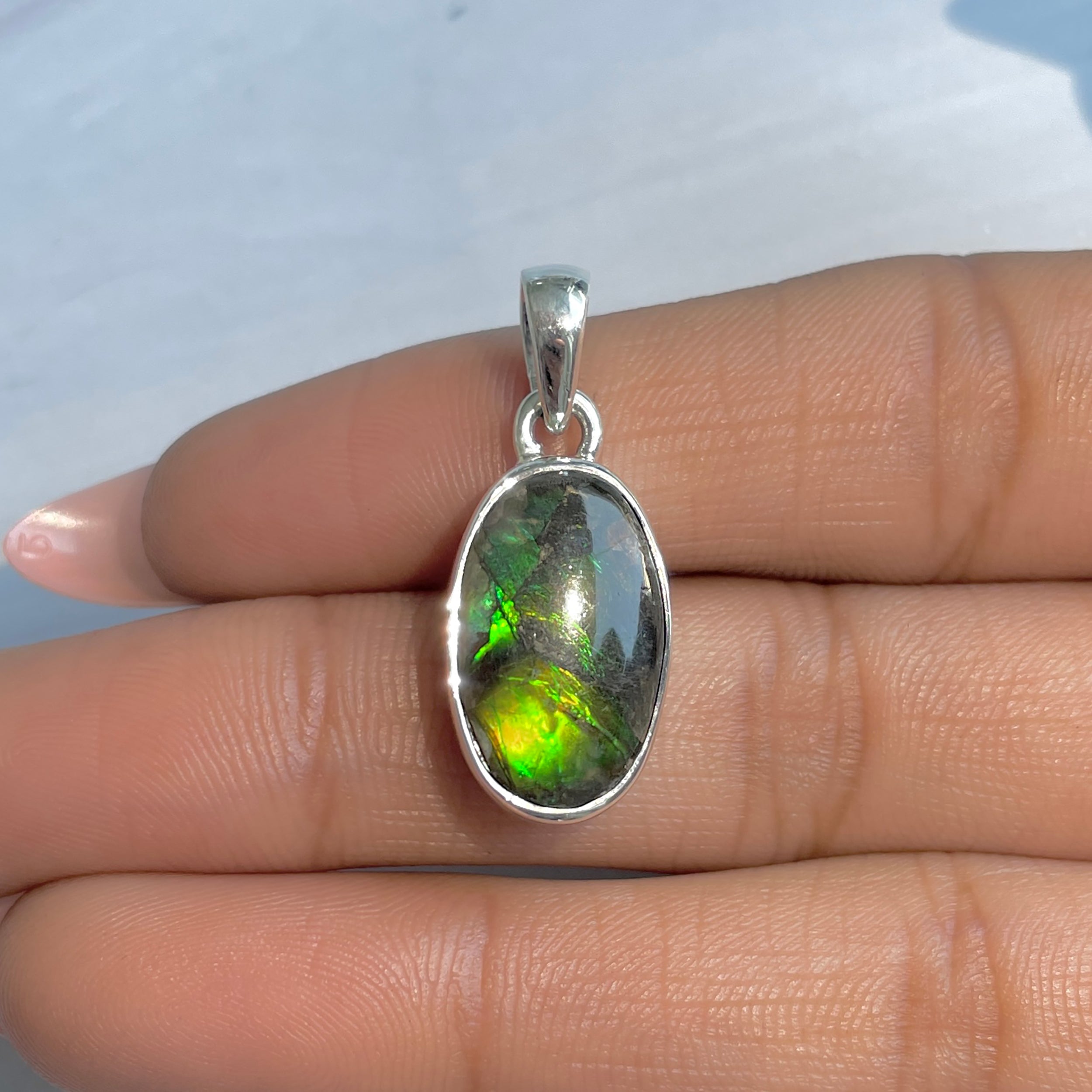 Ammolite Pendant-(AML-P-319.)