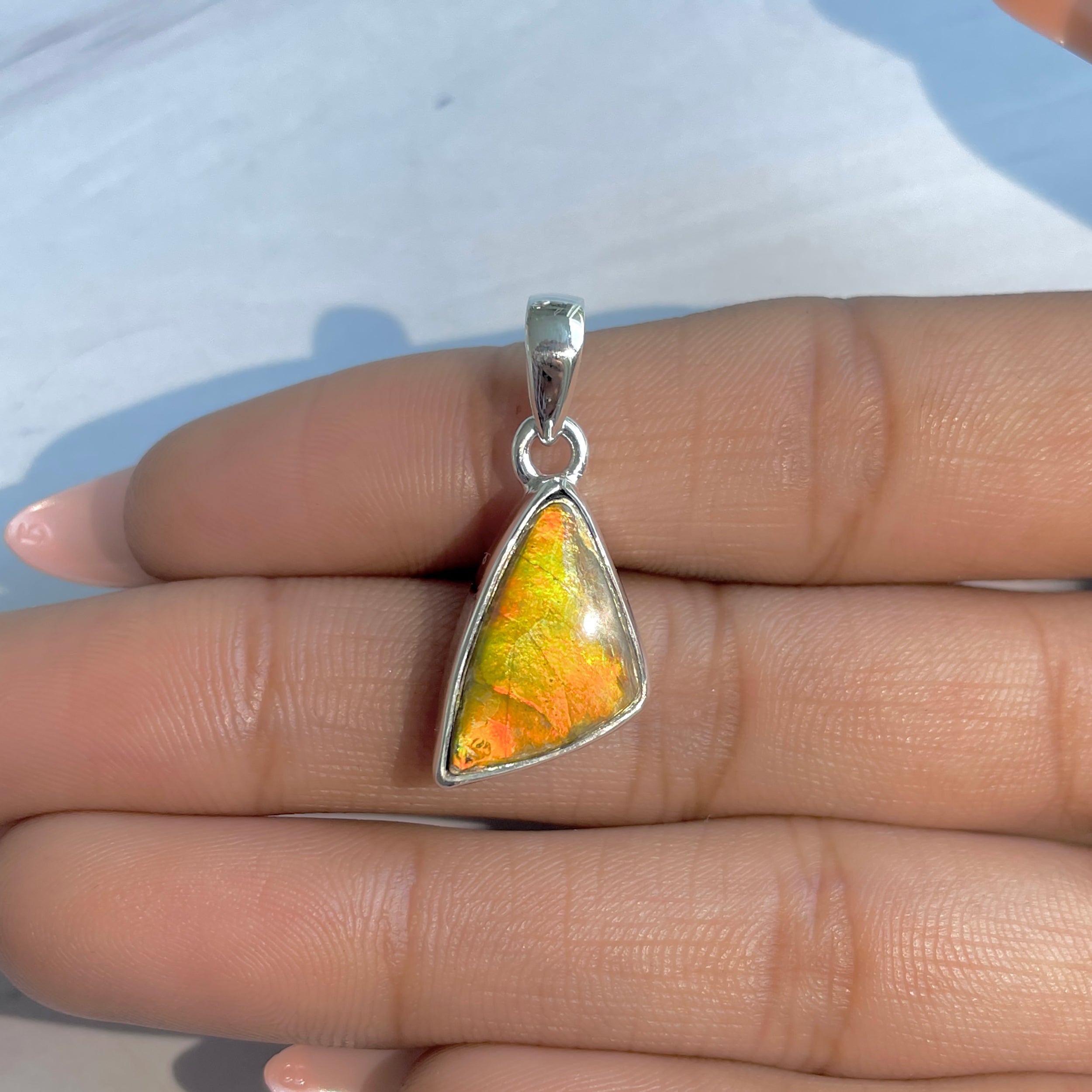 Ammolite Pendant-(AML-P-322.)
