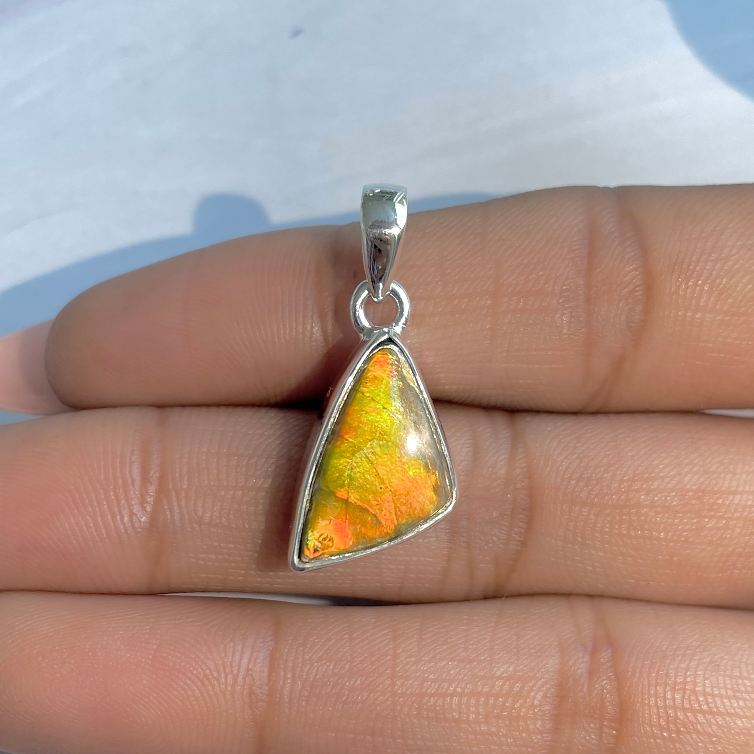 Ammolite Pendant-(AML-P-322.)