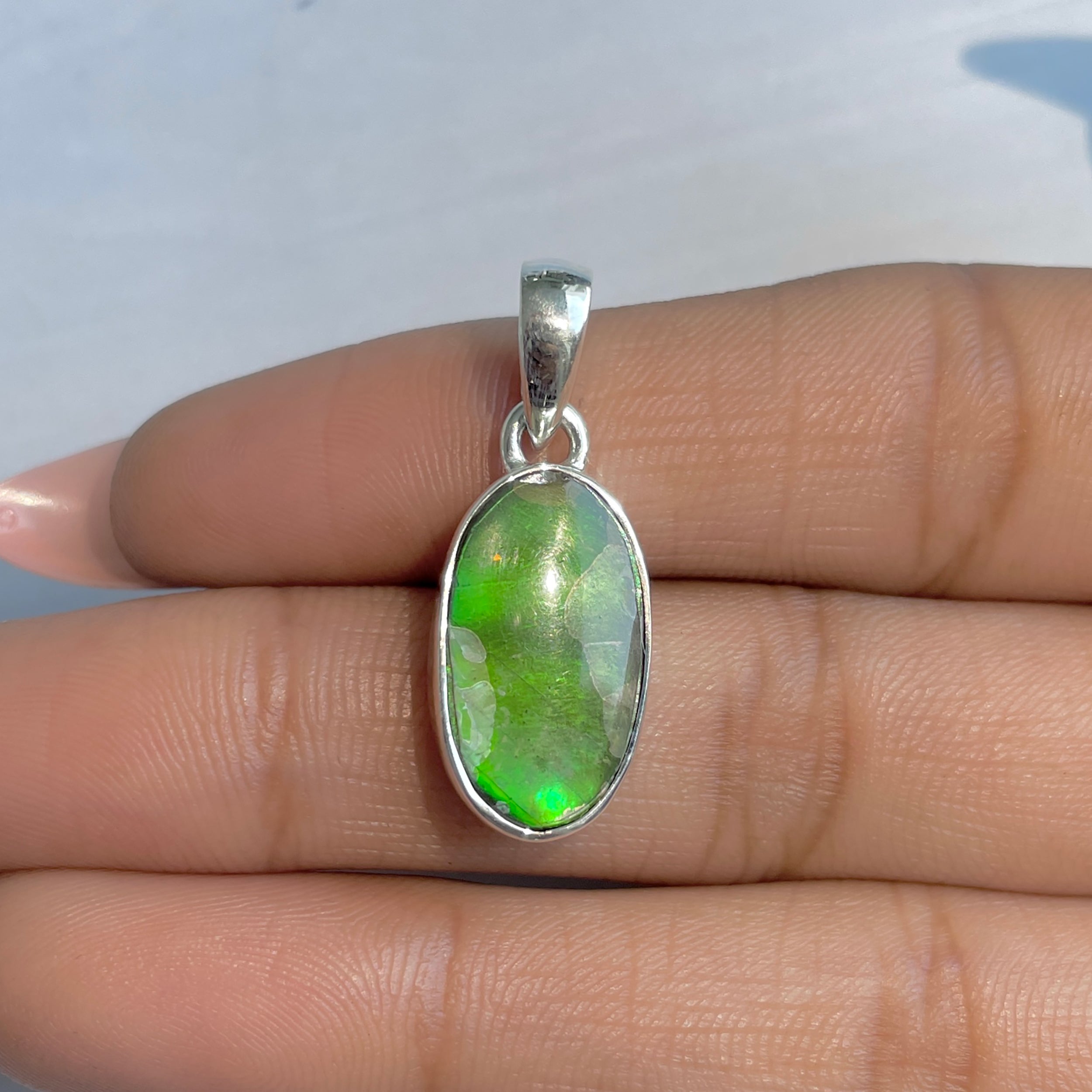 Ammolite Pendant-(AML-P-323.)