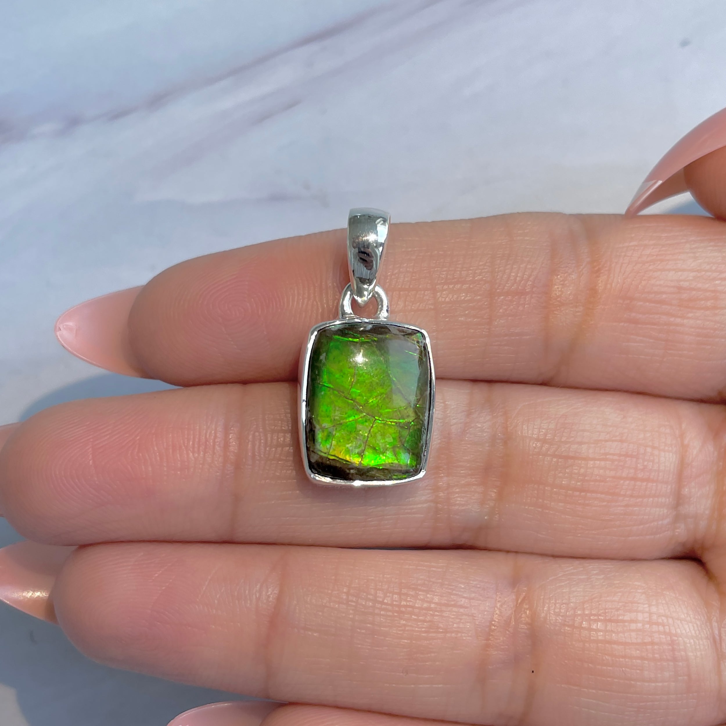 Ammolite Pendant-(AML-P-325.)
