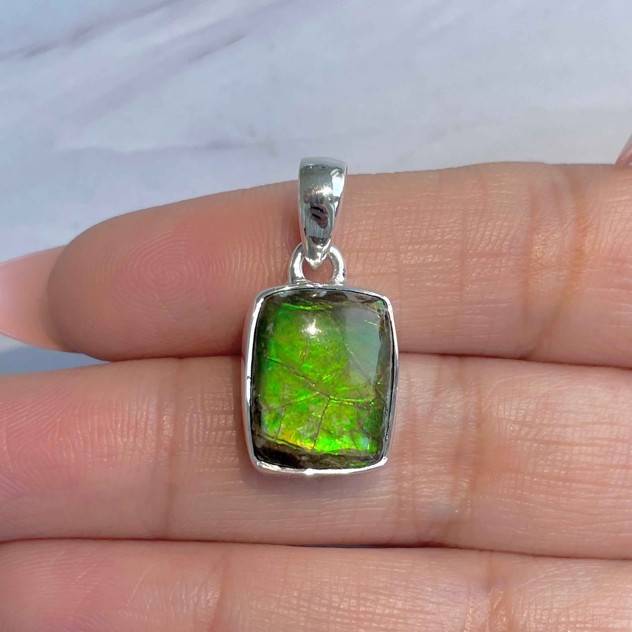 Ammolite Pendant-(AML-P-325.)