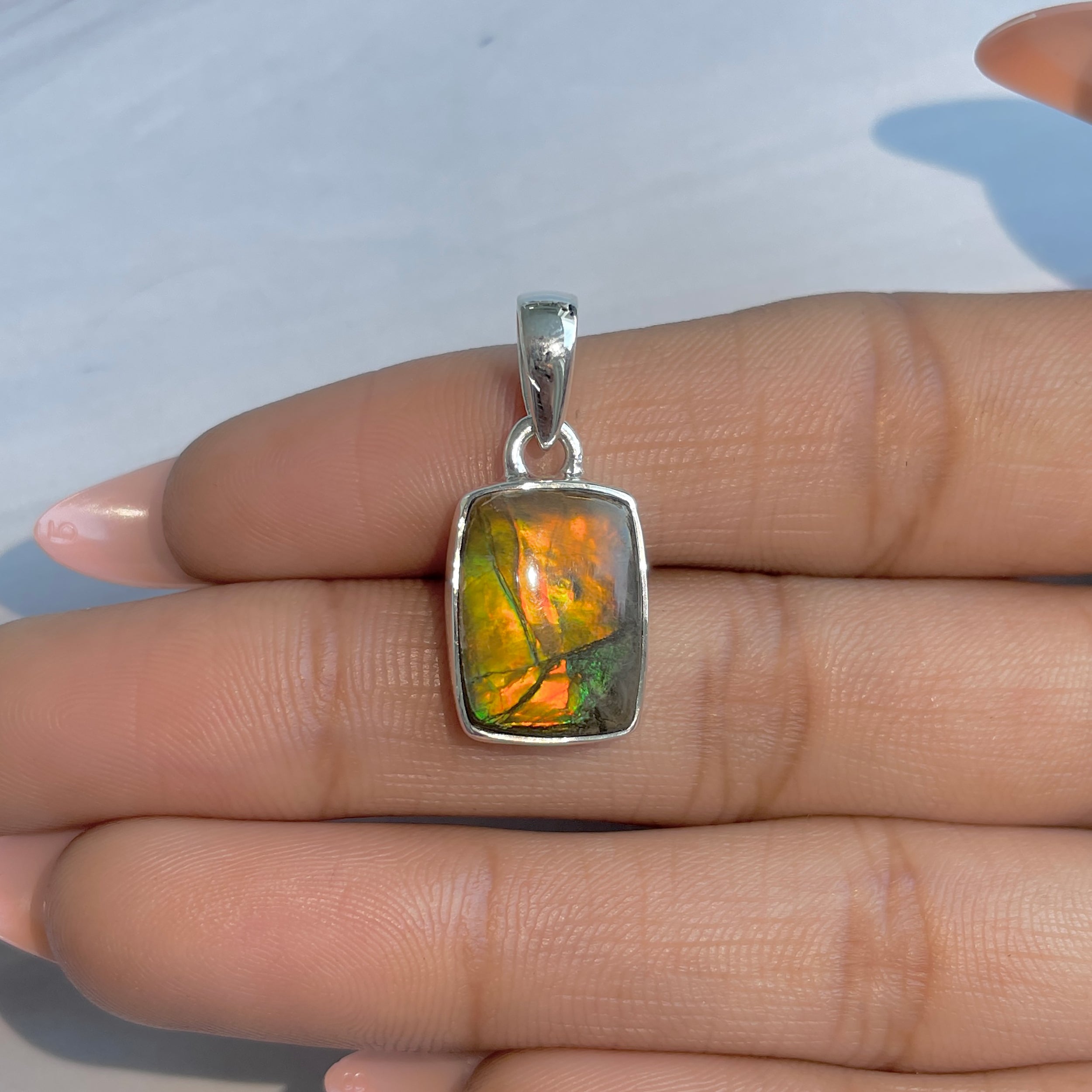 Ammolite Pendant-(AML-P-326.)