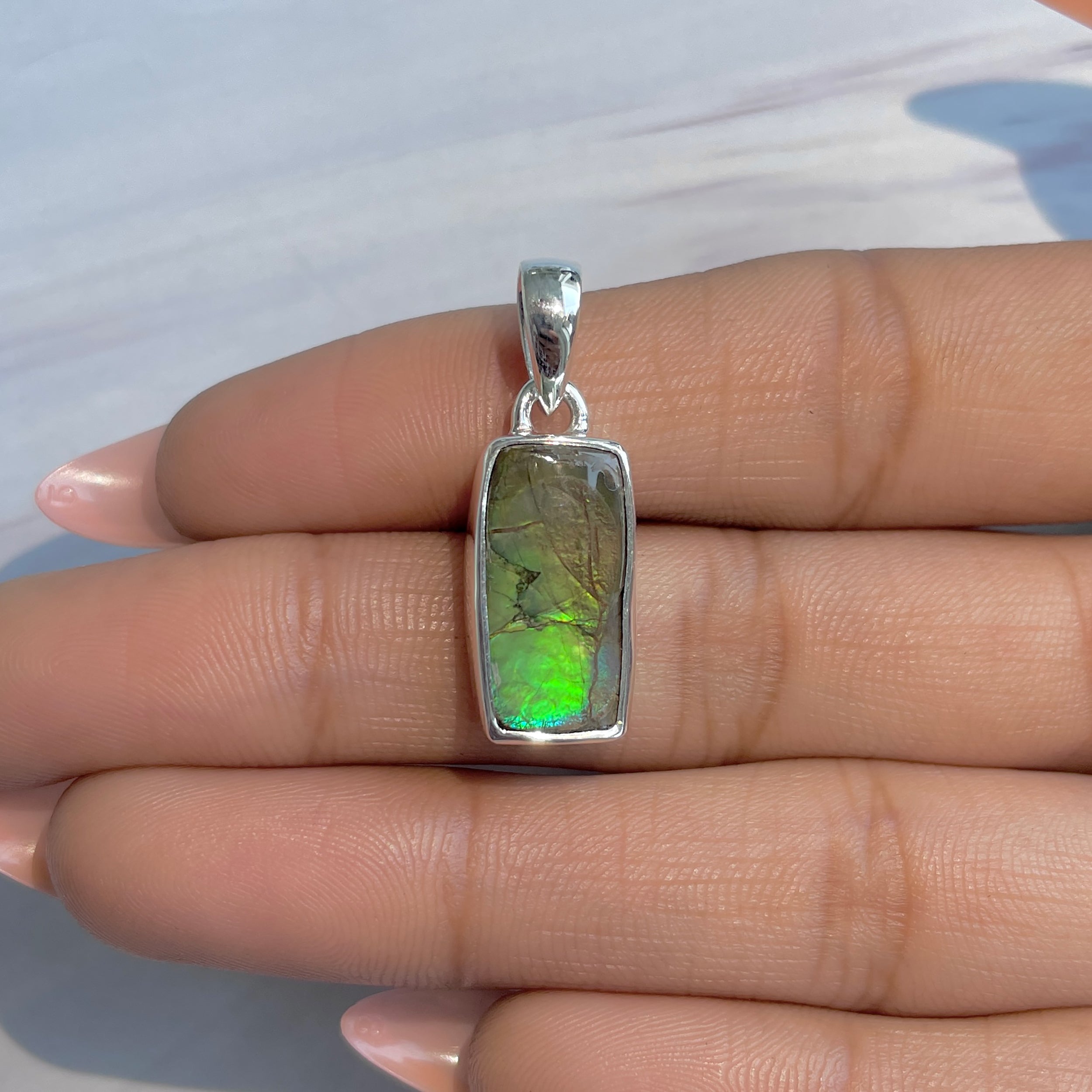 Ammolite Pendant-(AML-P-327.)