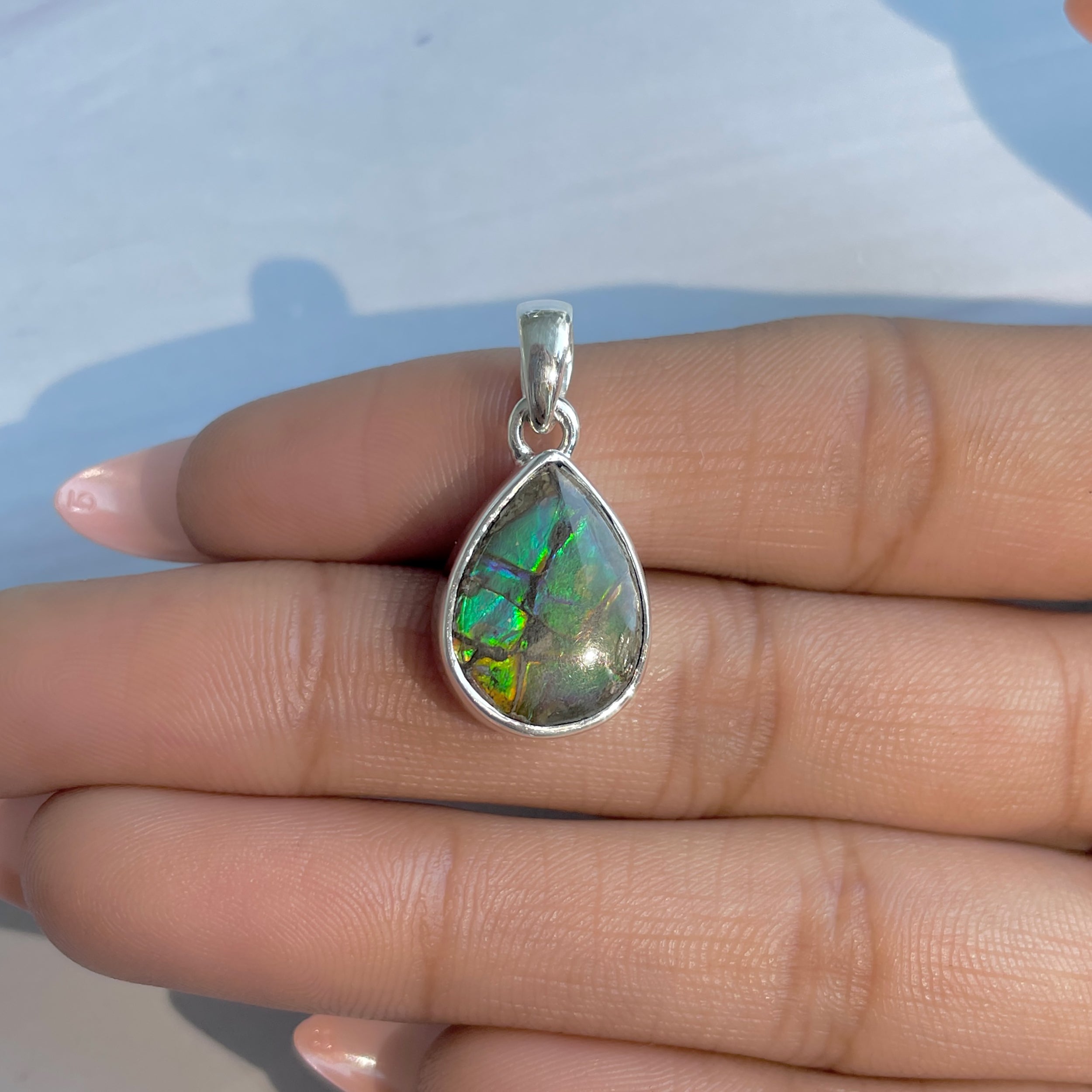 Ammolite Pendant-(AML-P-329.)