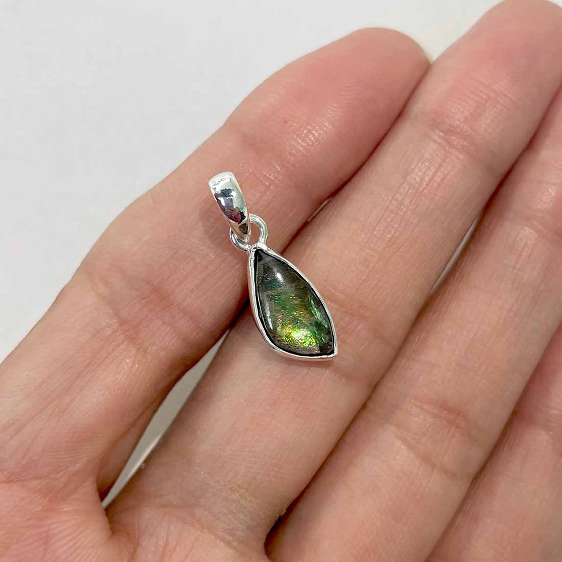 Ammolite Pendants-(AML-P-96.)