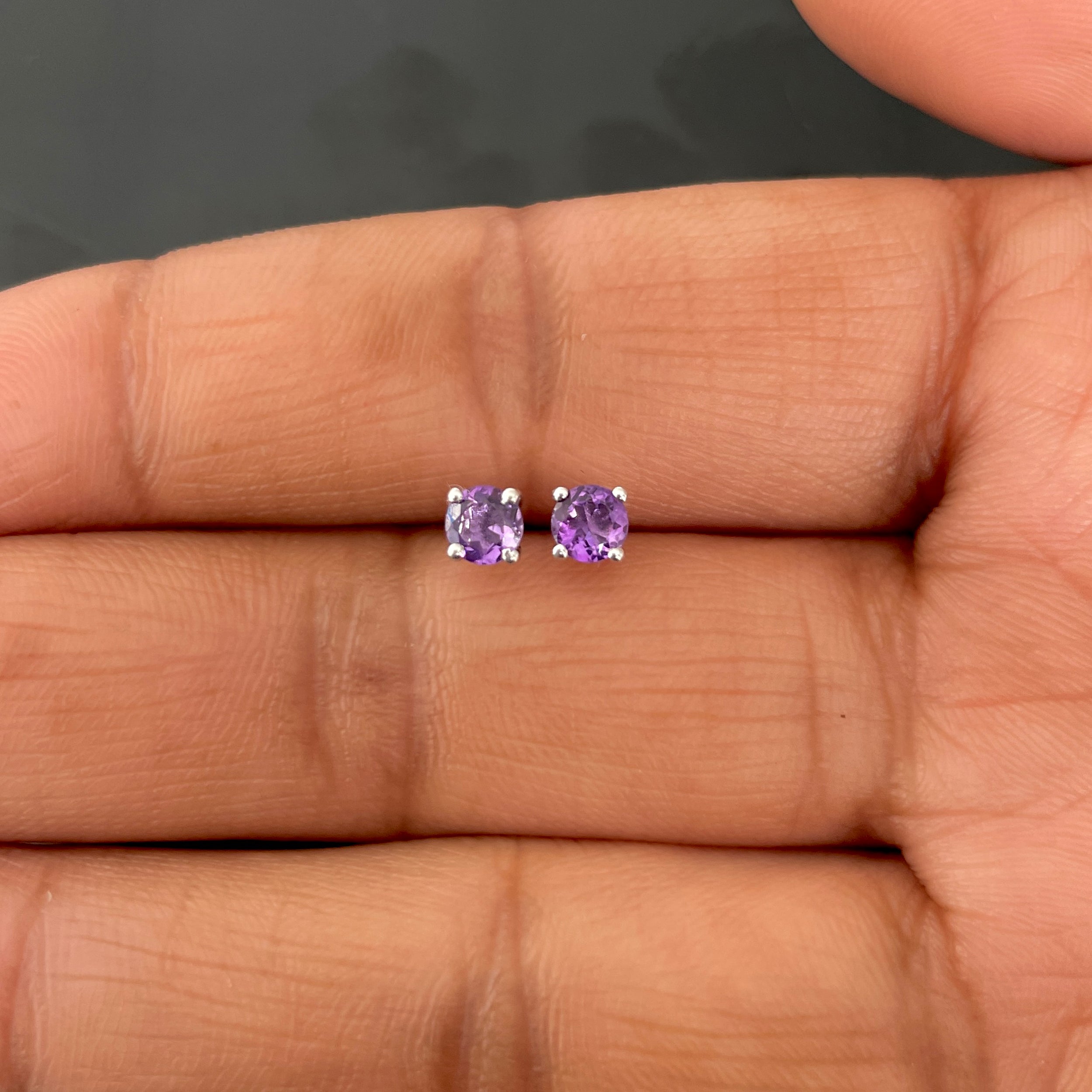 Amethyst Stud Earring-(AMT-SE-1023.)